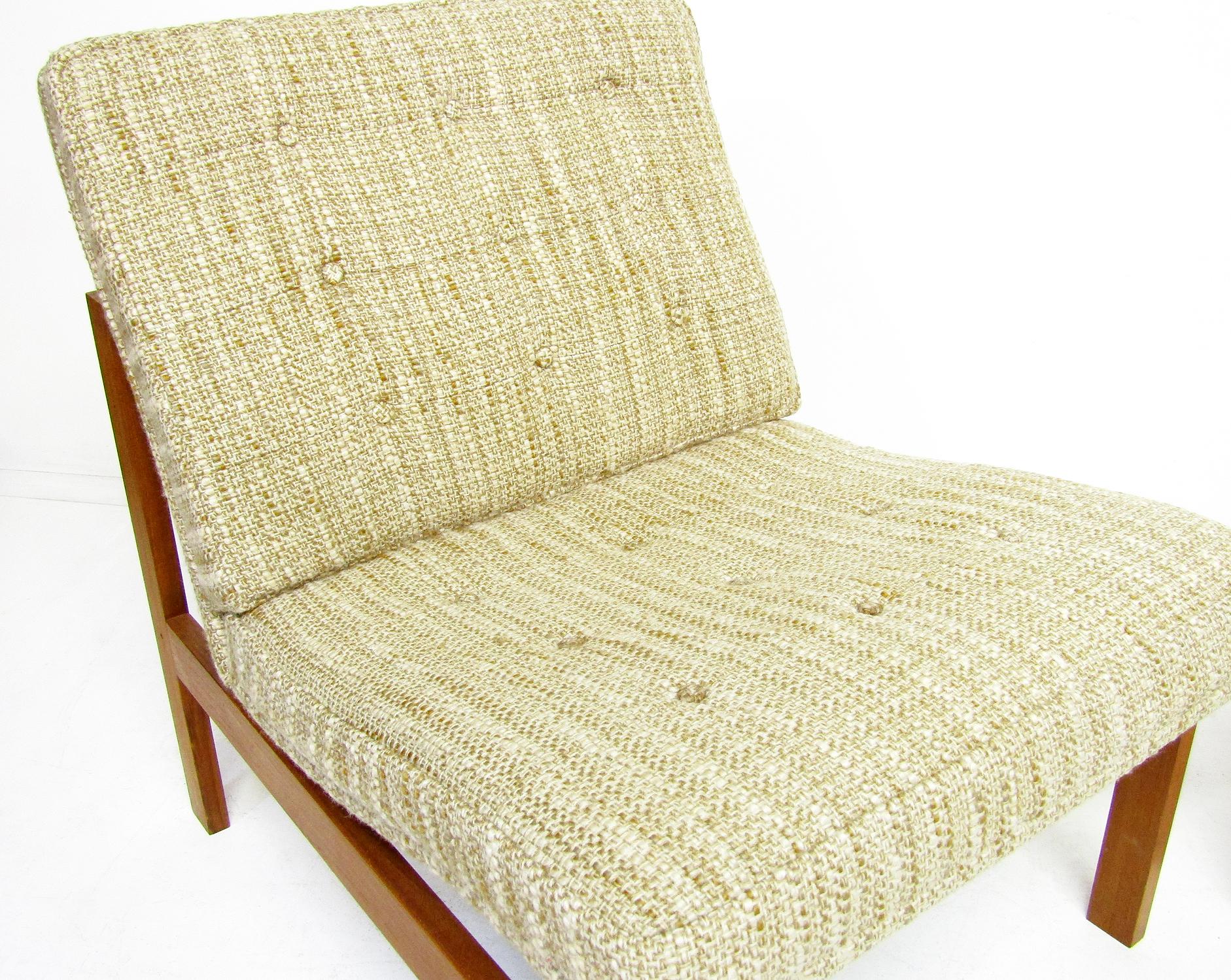 Two Danish Lounge Chairs by Ole Knudsen for France & Son For Sale 4