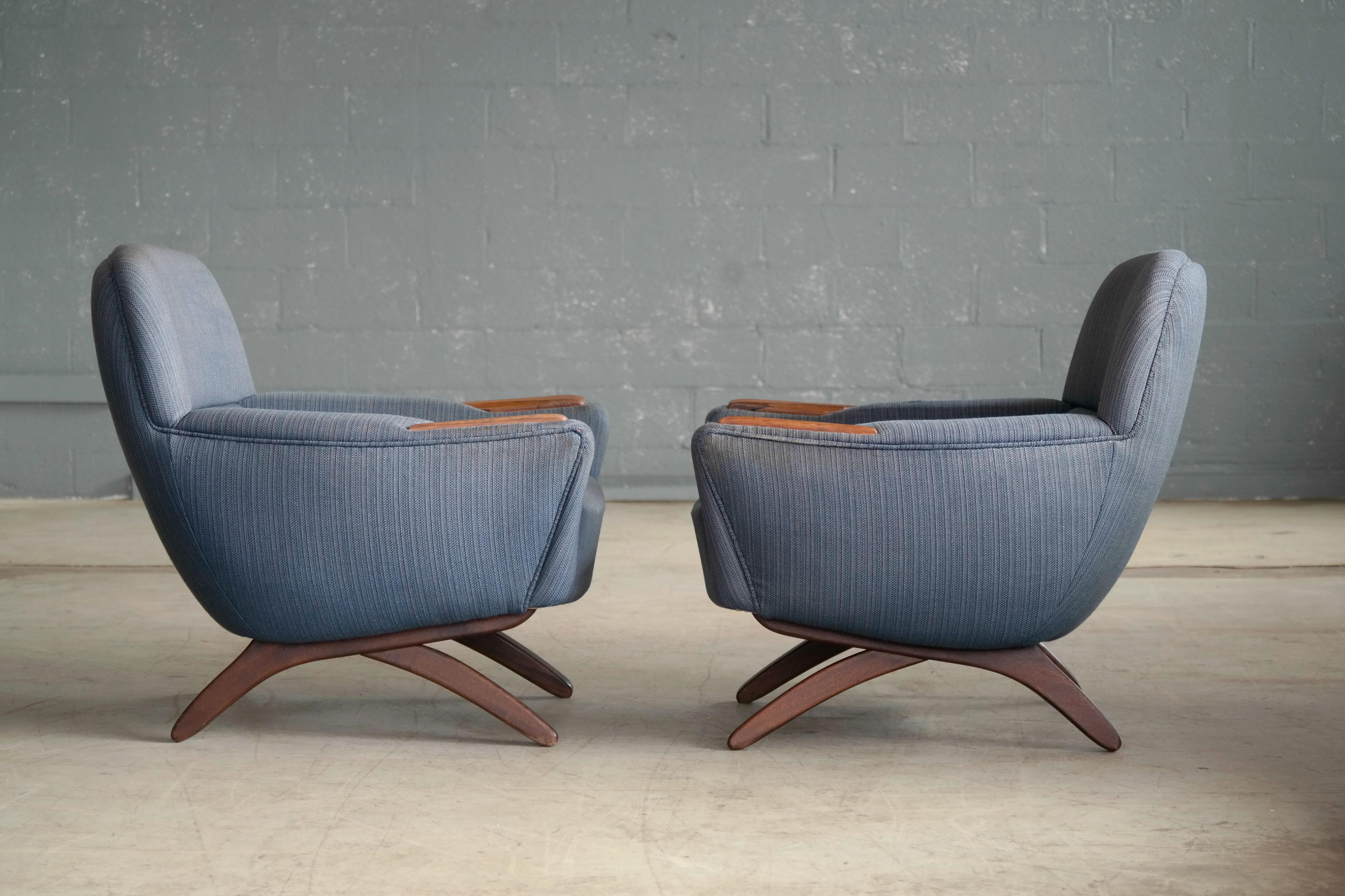 Two Danish Midcentury Leif Hansen Model Geisha Lounge Chairs with Rosewood 2