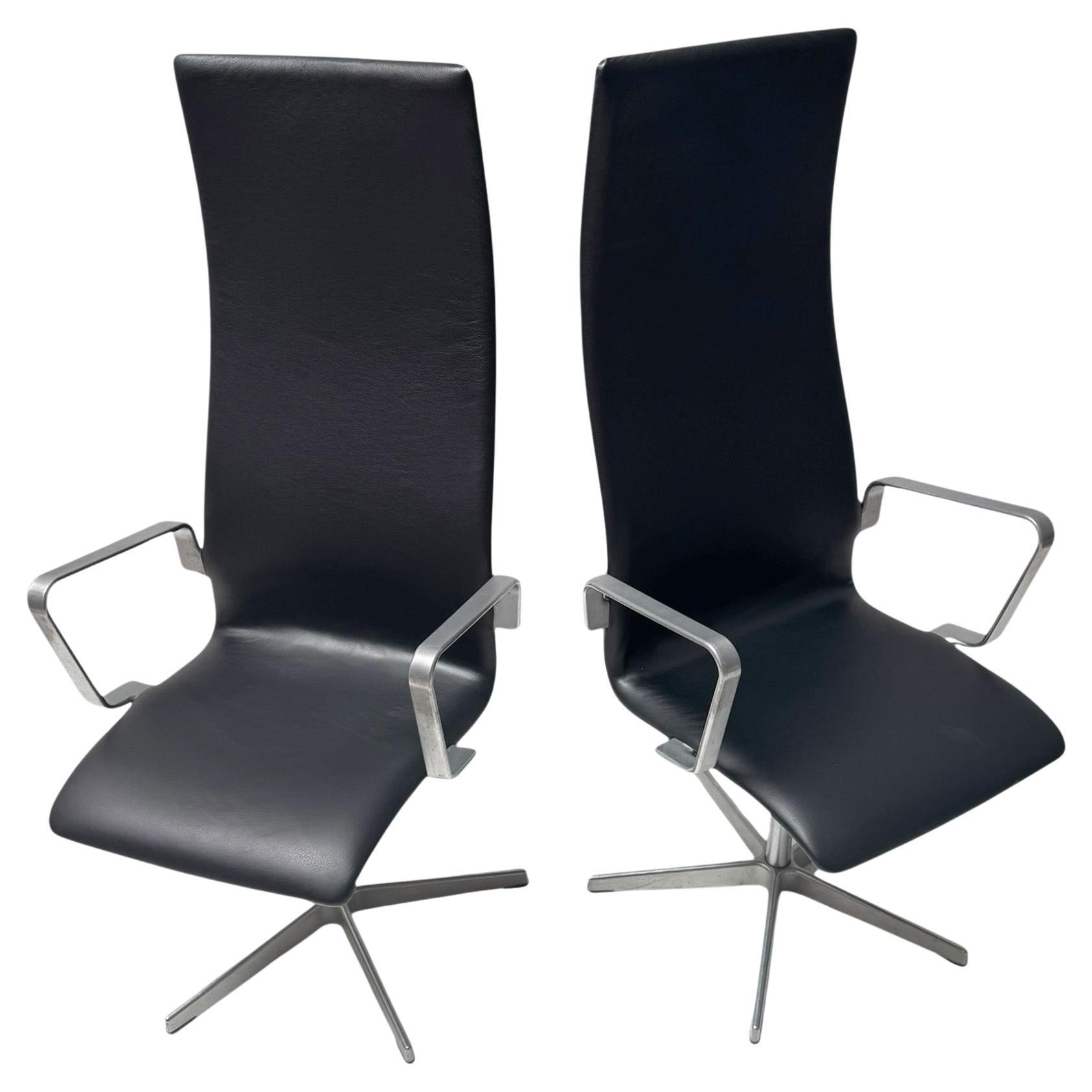 Two Danish Modern Highback Oxford Chairs by Arne Jacobsen for Fritz Hansen, 2004 For Sale