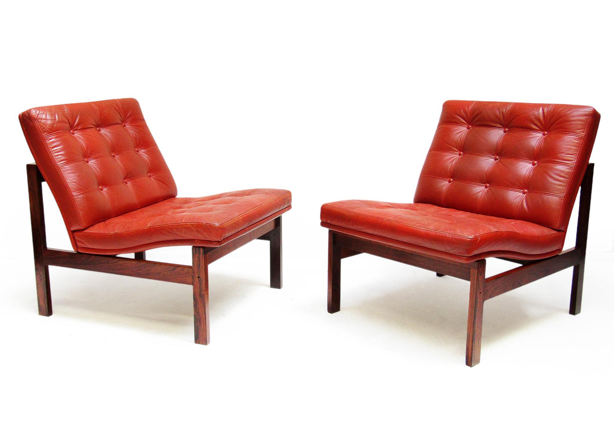 Mid-Century Modern Two 1960s Danish Rosewood Leather Lounge Chairs by Ole Knudsen for France & Son For Sale