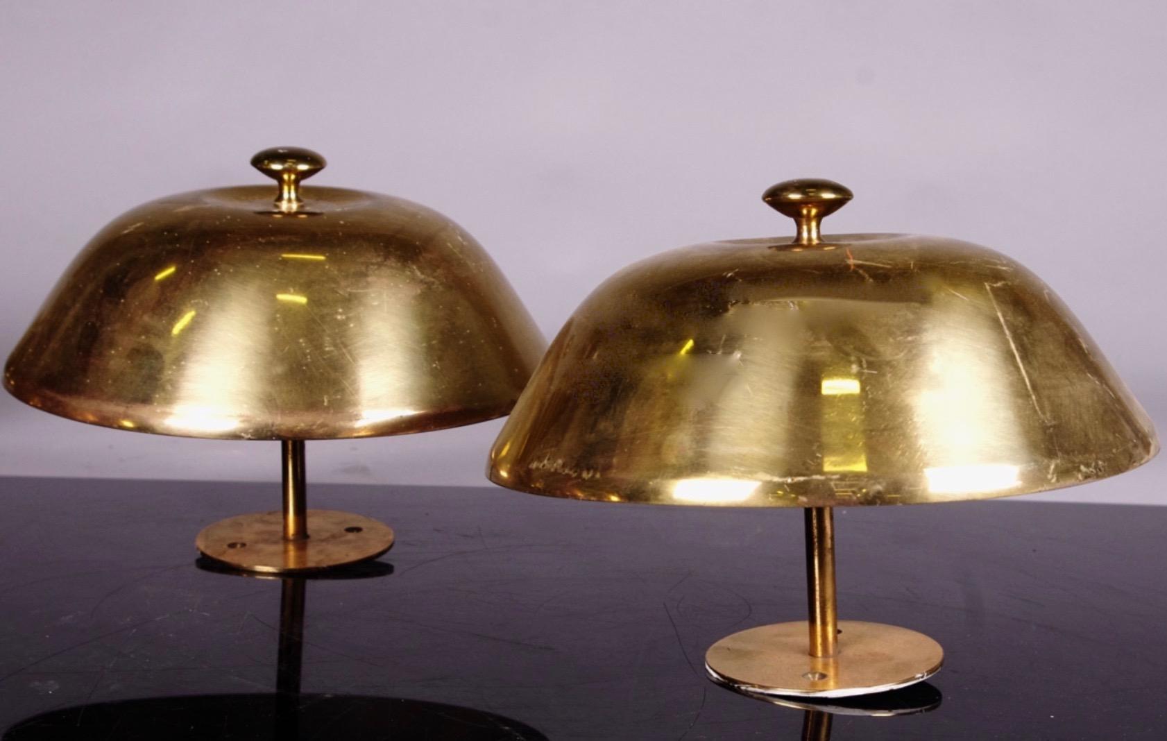 Two Danish Wall Lamps Attributed to Arne Jacobsen For Sale 3