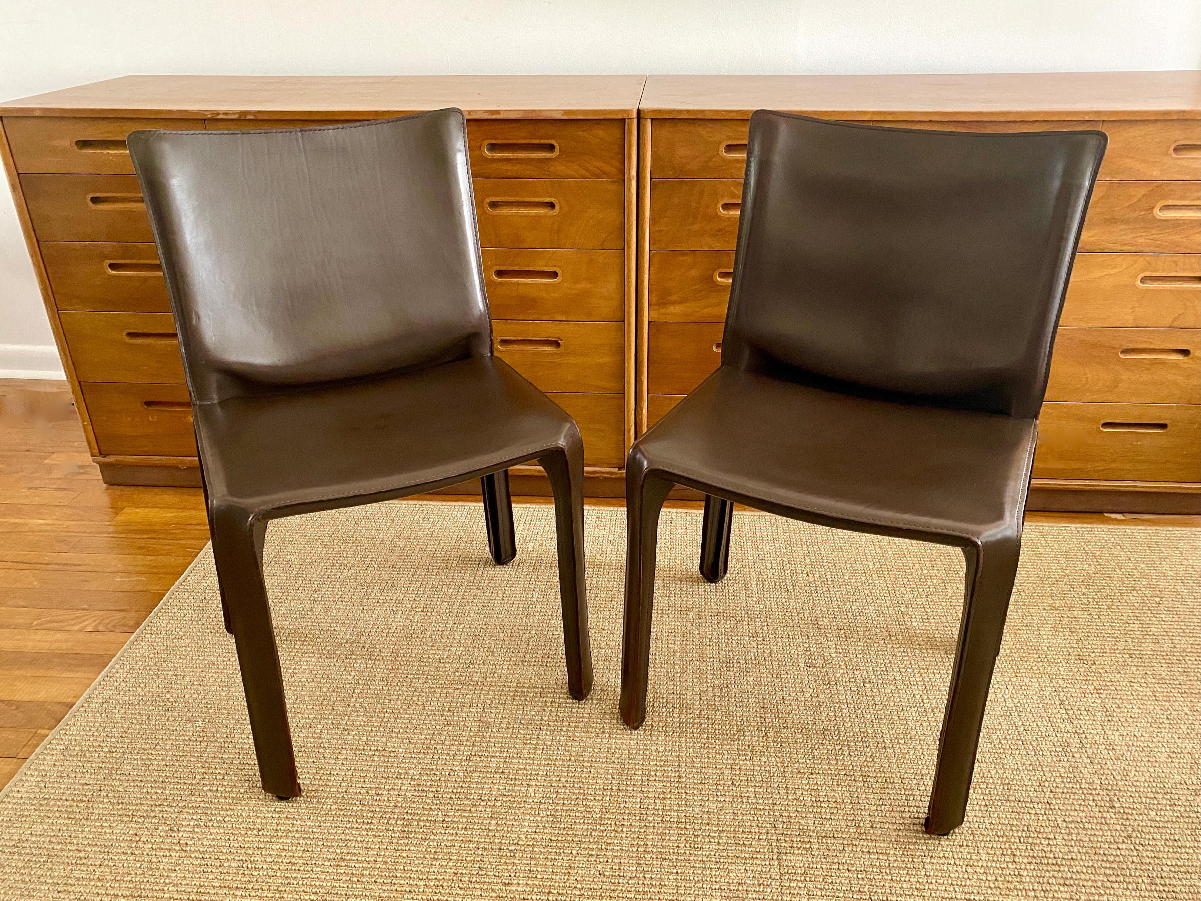 Mid-Century Modern Two Dark Brown CAB 412 Chairs Designed by Mario Bellini for Cassina For Sale