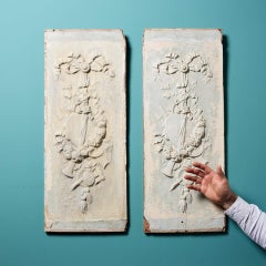 Zwei dekorative antike Wandtafeln