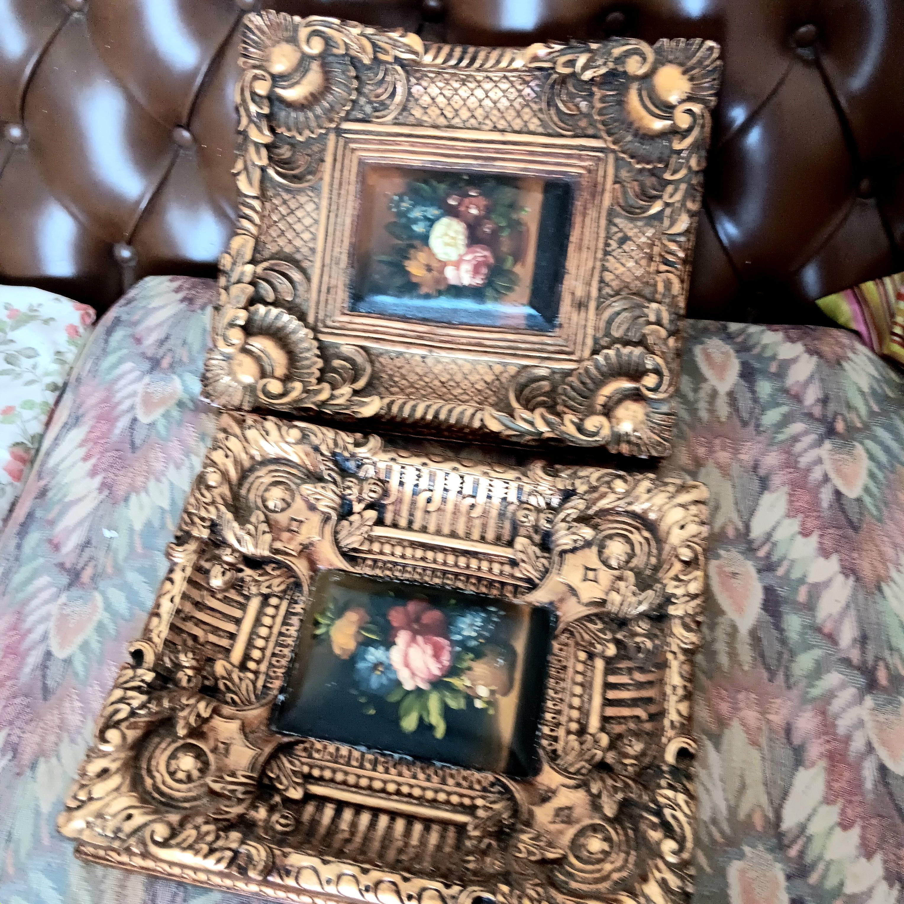 Dekorative goldene Barockrahmen im Barockstil mit Blumenstrauß im Angebot 3