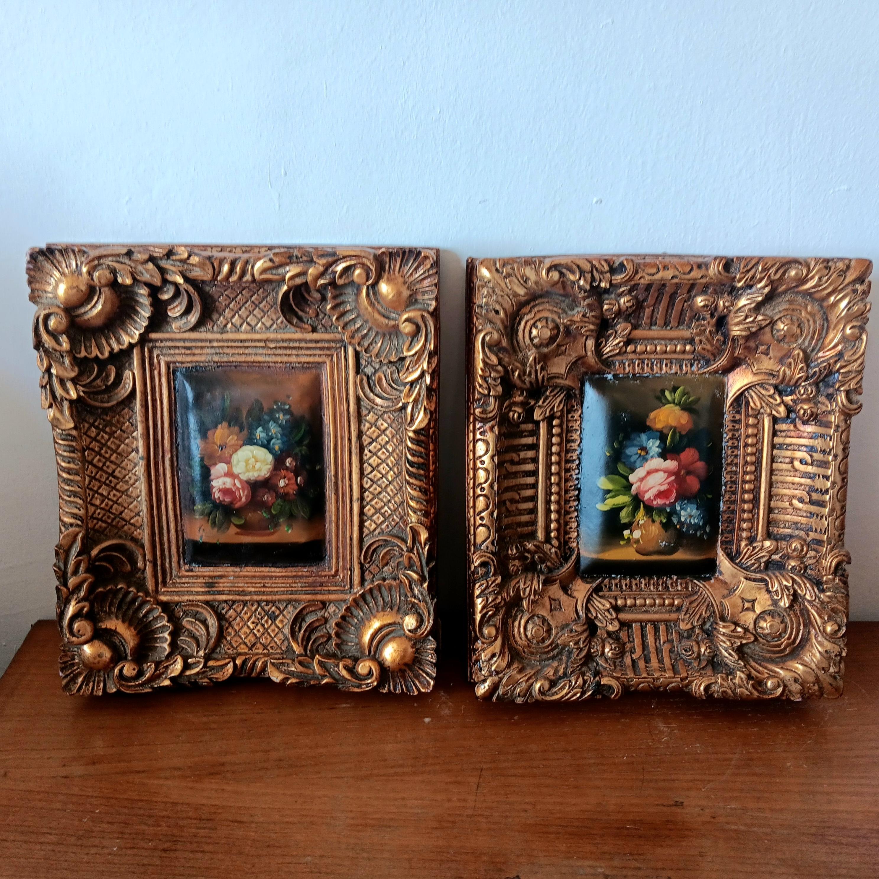 Dekorative goldene Barockrahmen im Barockstil mit Blumenstrauß im Angebot 4