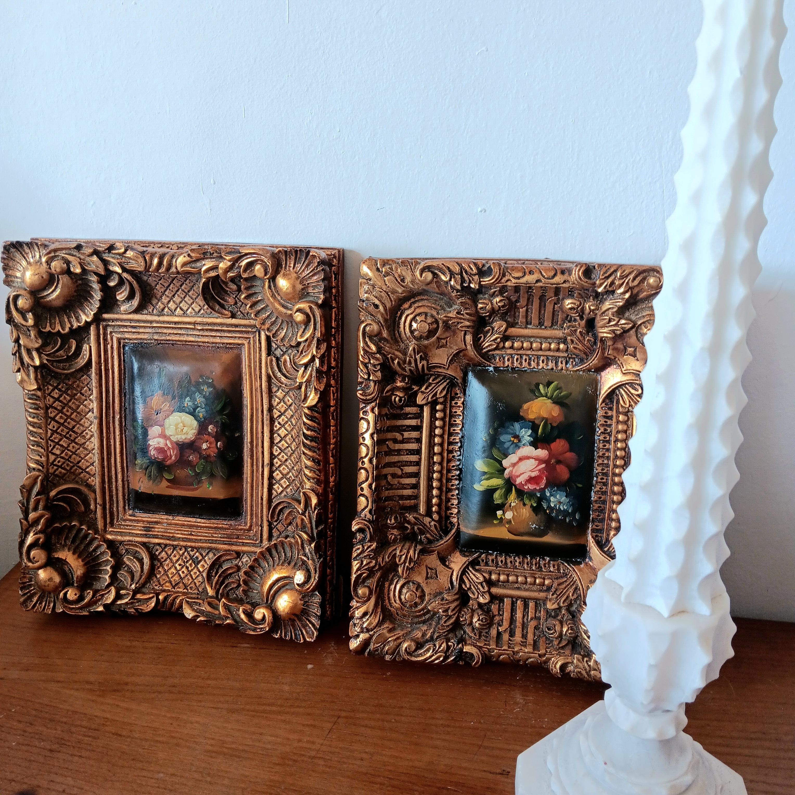Dekorative goldene Barockrahmen im Barockstil mit Blumenstrauß (20. Jahrhundert) im Angebot
