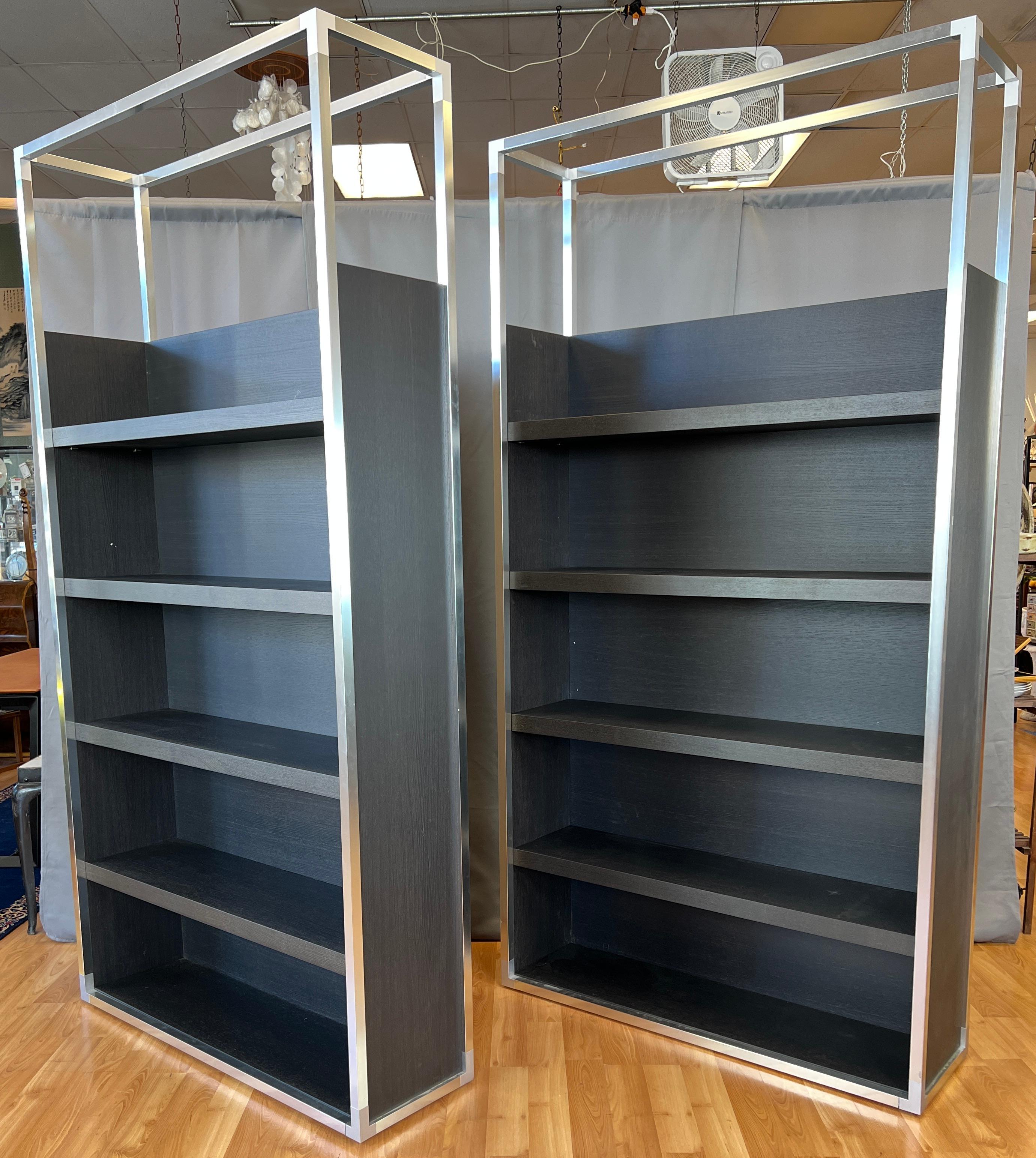 Aluminium Deux bibliothèques Dedicato conçues par Didier Gomez pour Ligne Roset  en vente