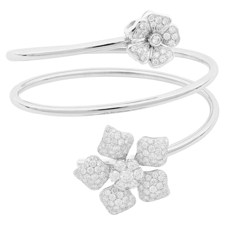 Two Diamond Flower Spiral Modern Fashion Diamond Pavè Bracelet in White