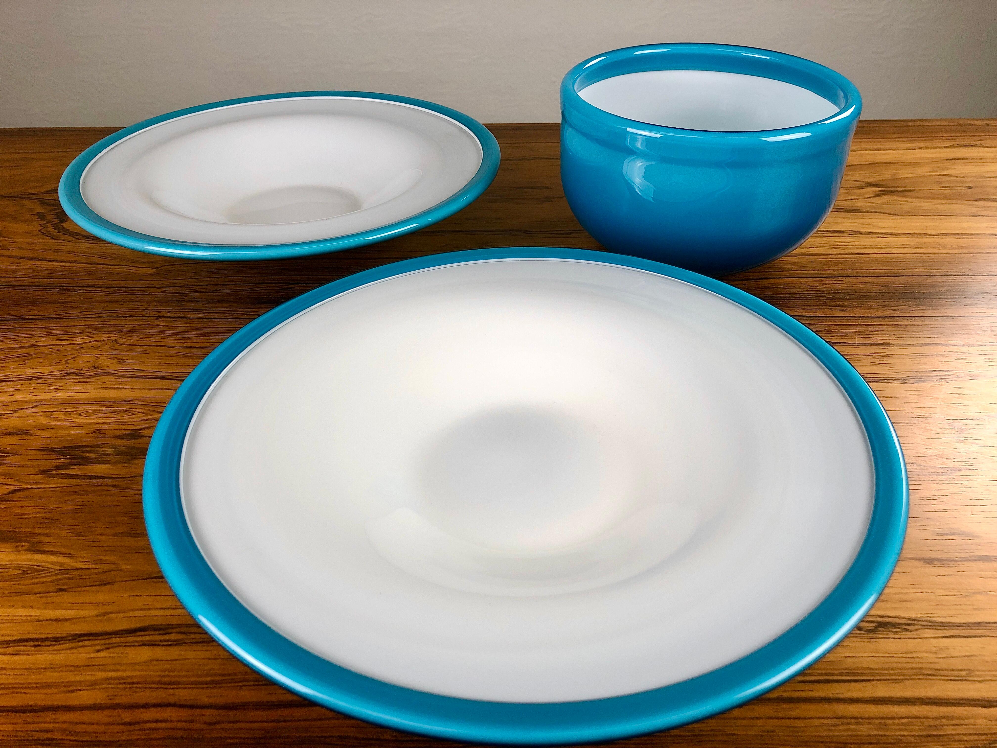 Scandinavian Modern Two Dishes and a Bowl in Hand Blown Blue Glass by Michael Bang for Holmegaard For Sale