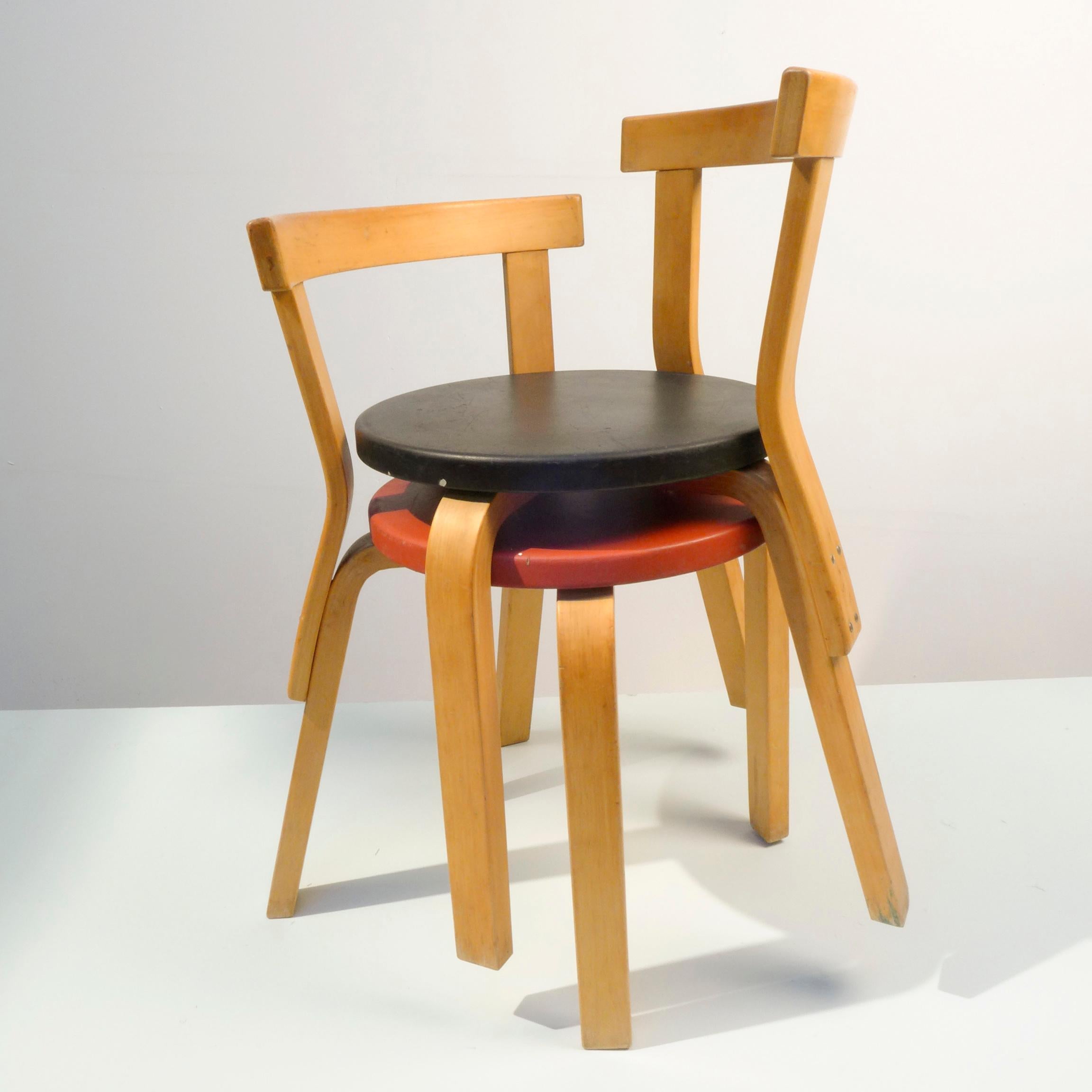 Two Distressed Alvar Aalto 68 Chairs For Sale 7