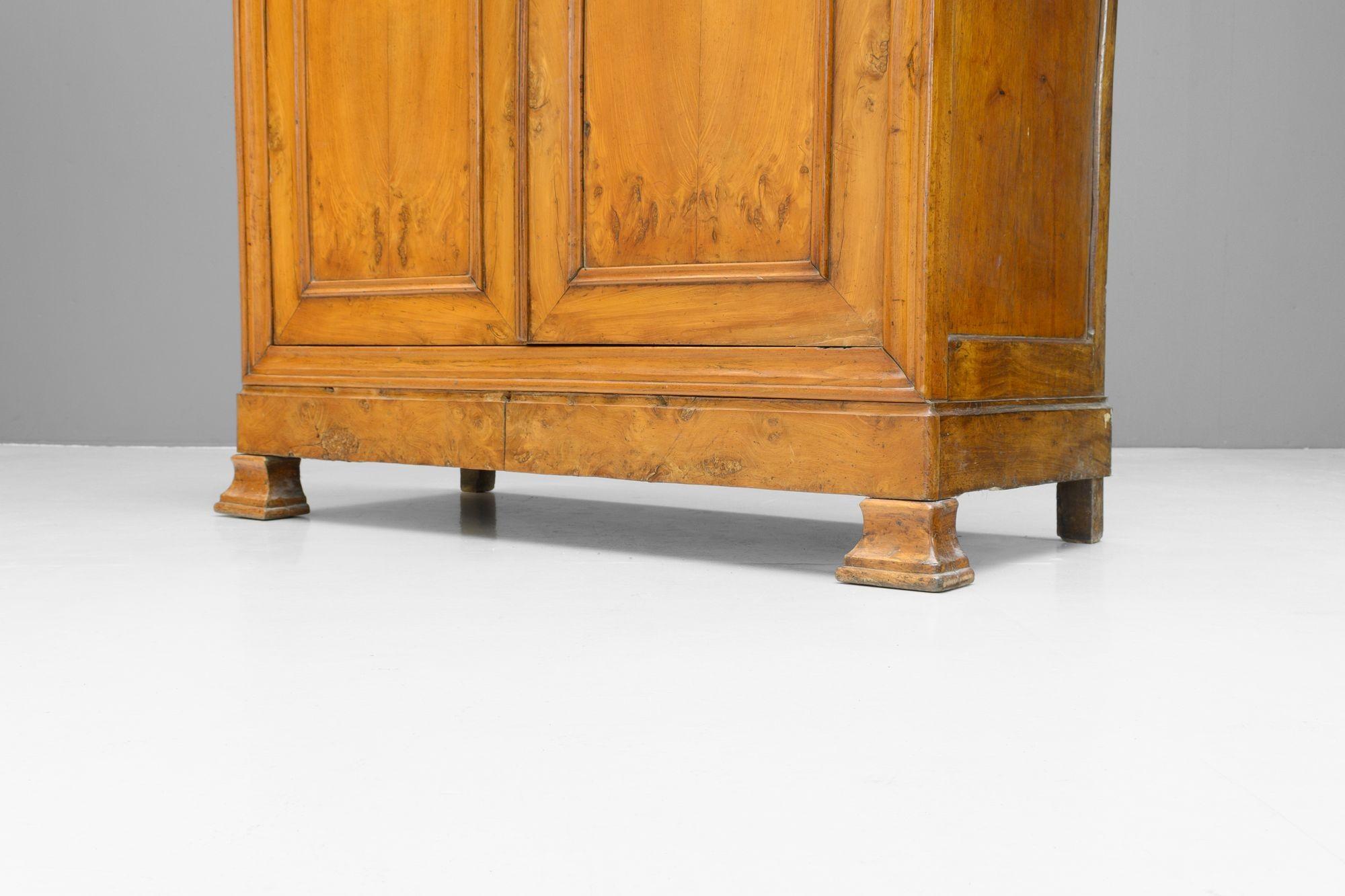 Armario de dos puertas en venta 2