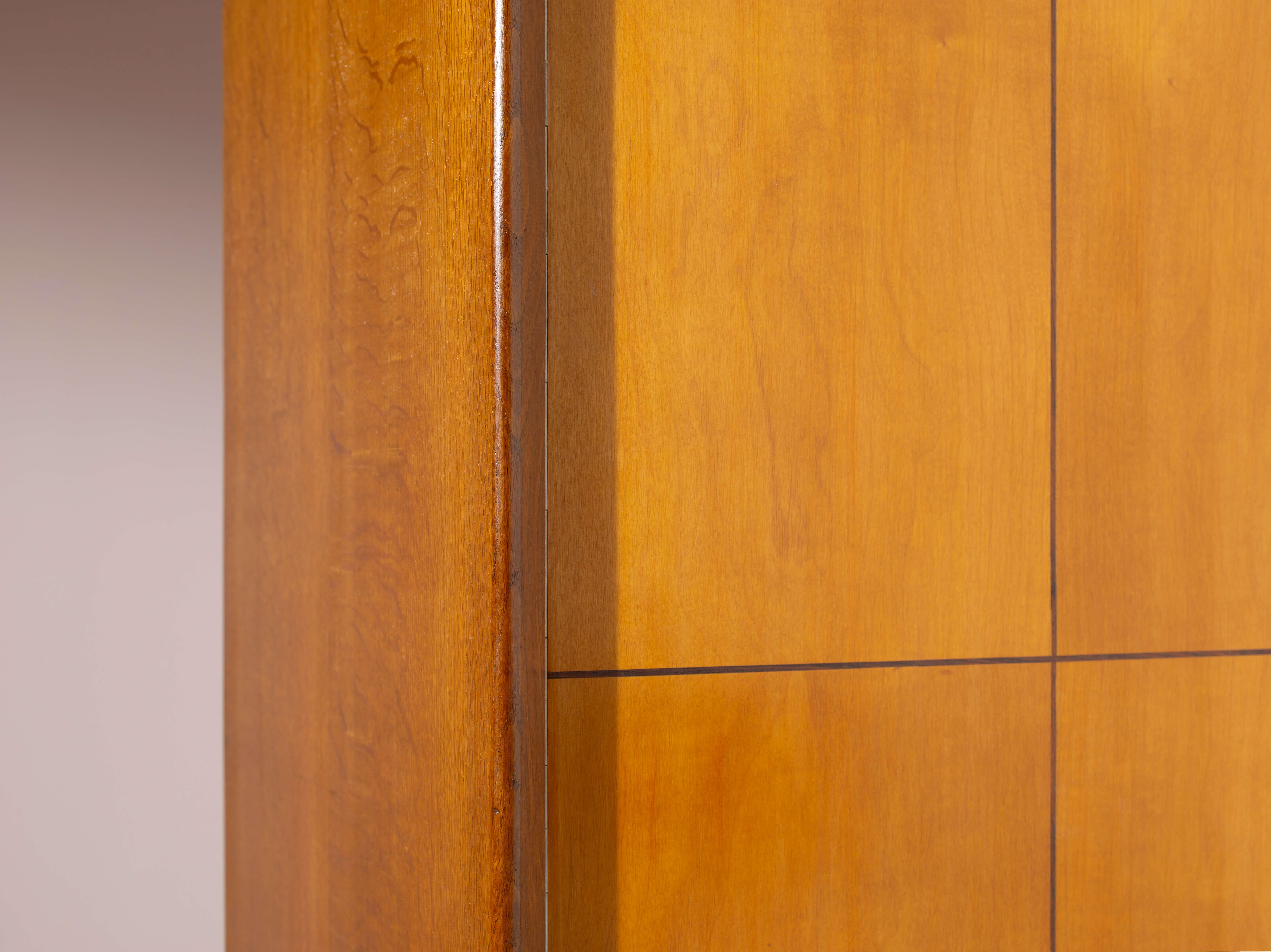 Two-door Art Deco wardrobe, oak structure with inlaid maple panels, Italy, 1930s 6