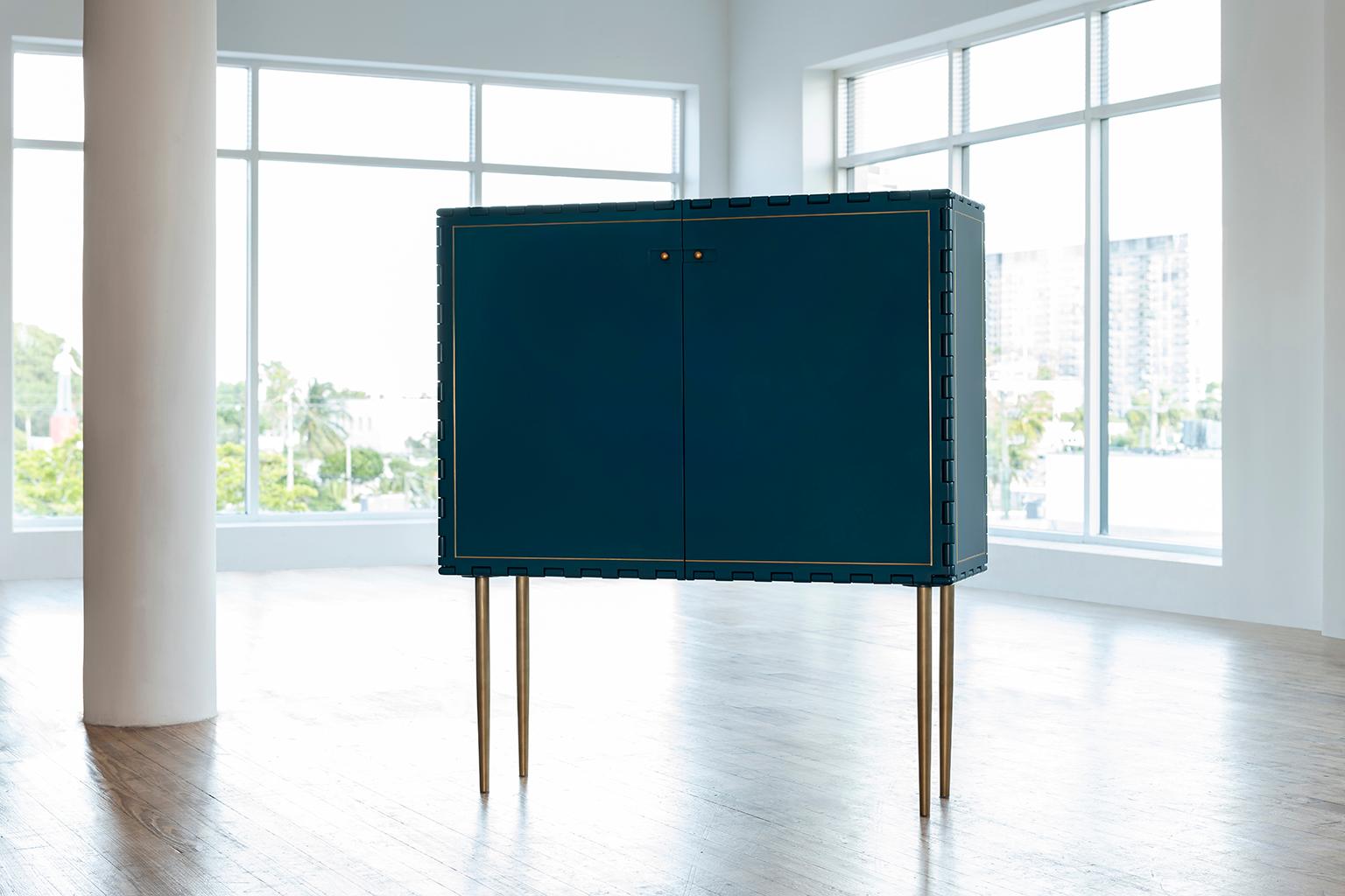 Contemporary Two-Door Bar with Interlocking System Wood Hinged Panels For Sale