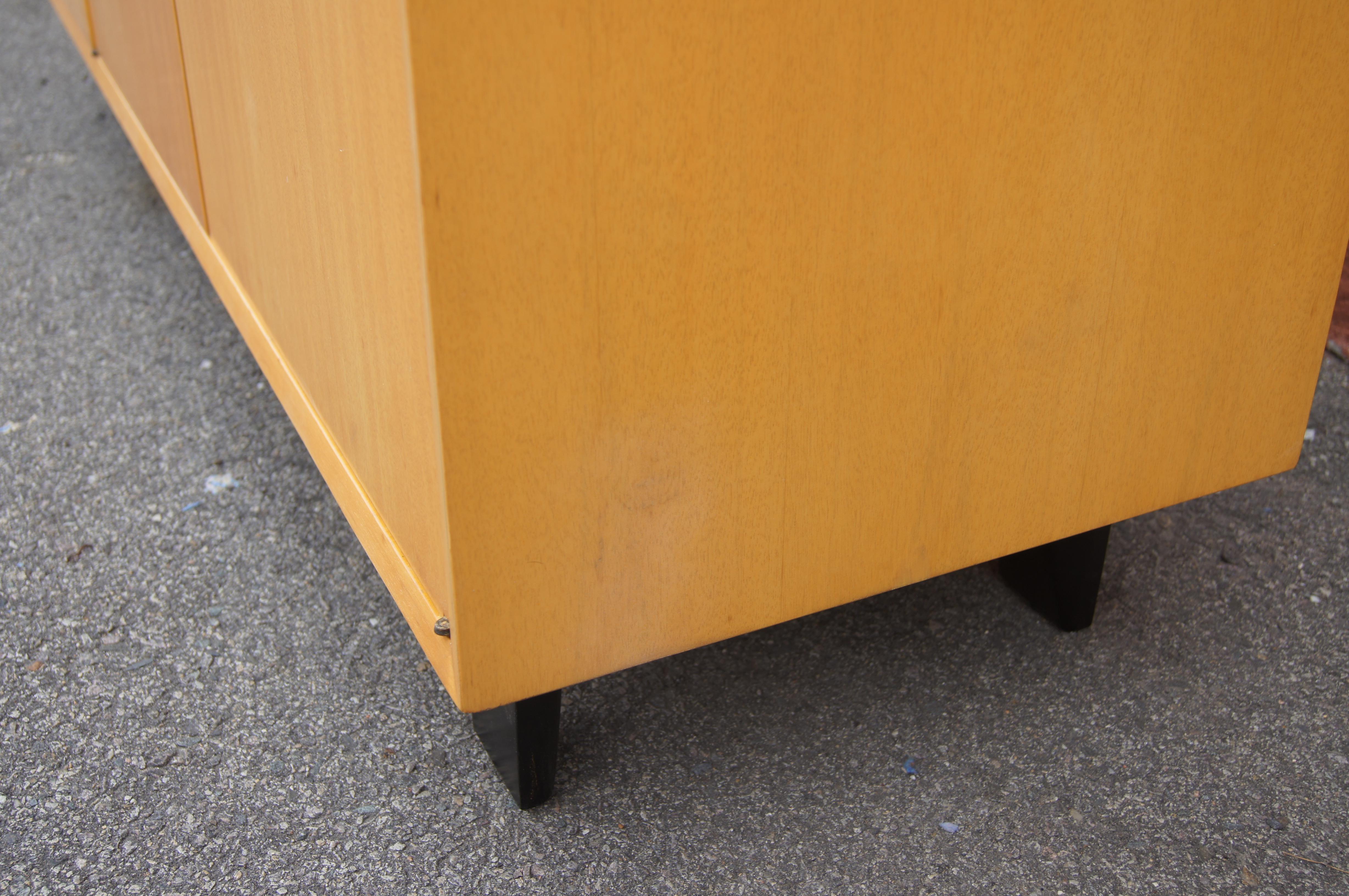 Mid-20th Century Two-Door Comb-Grain Oak Cabinet by George Nelson for Herman Miller
