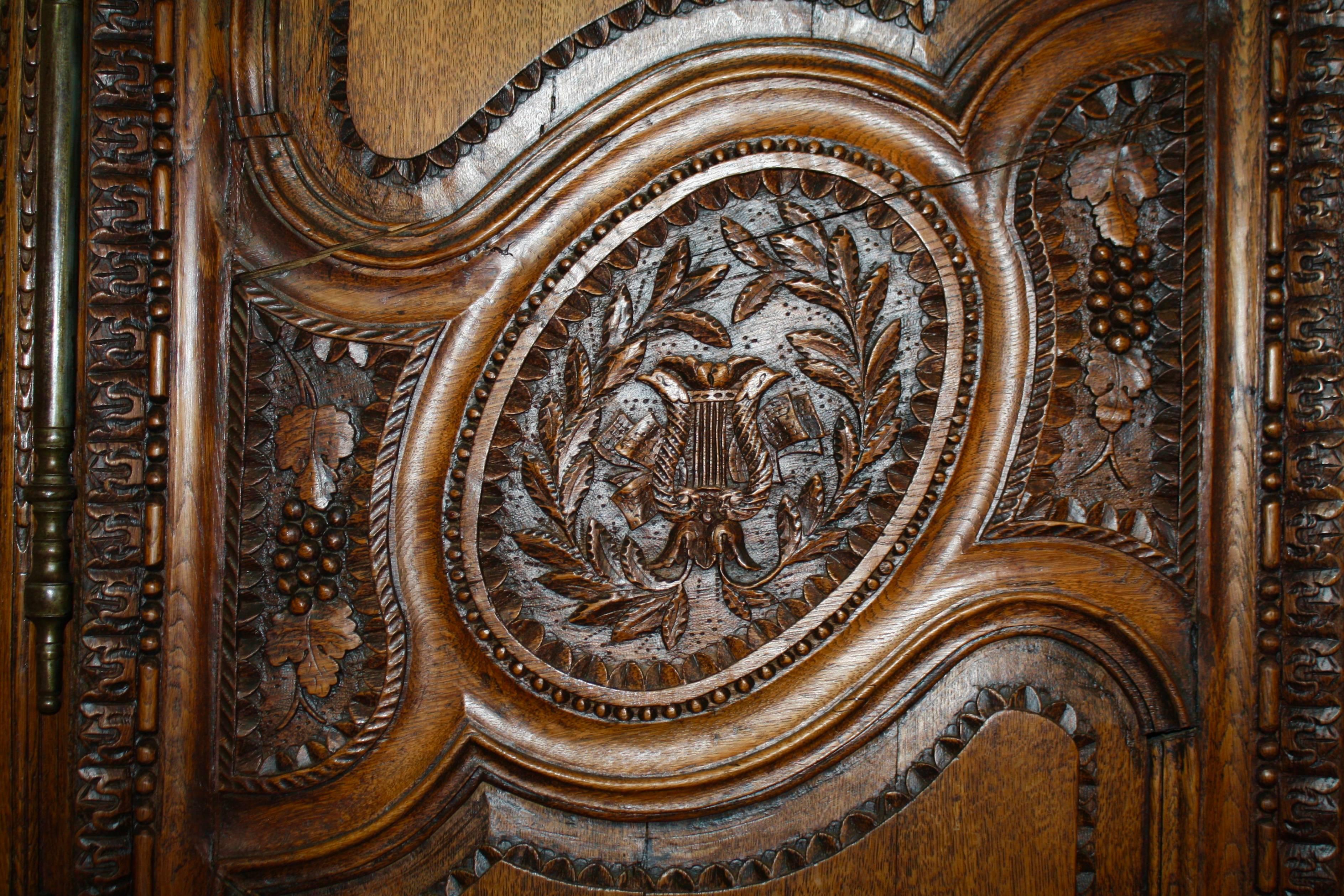 Fin du XIXe siècle Armoire/armoire de mariage française à deux portes, vers 1880 en vente