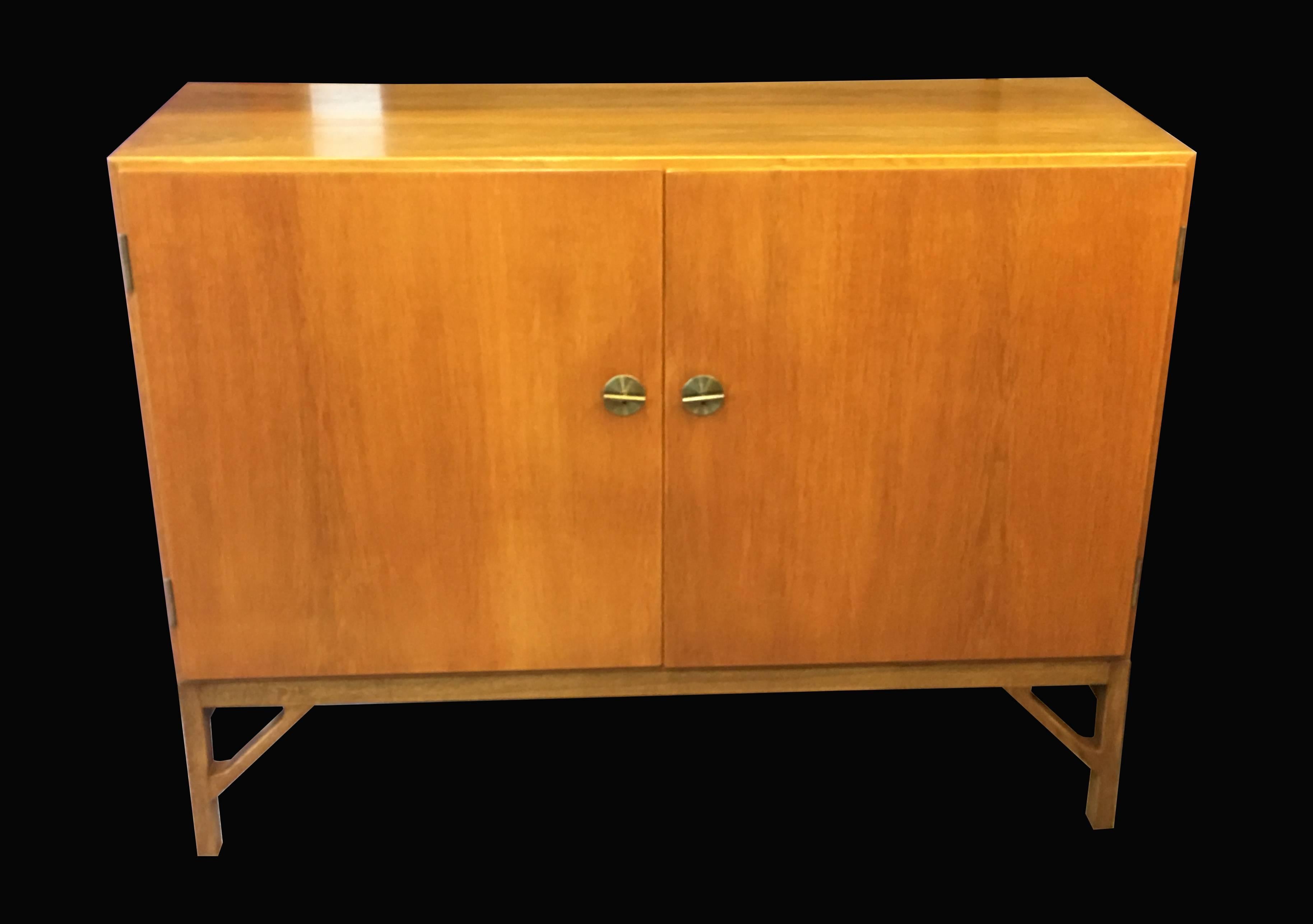 A great cabinet with nice interior designed by Børge Mogensen, manufactured by C M Madsen, for F.D.B.