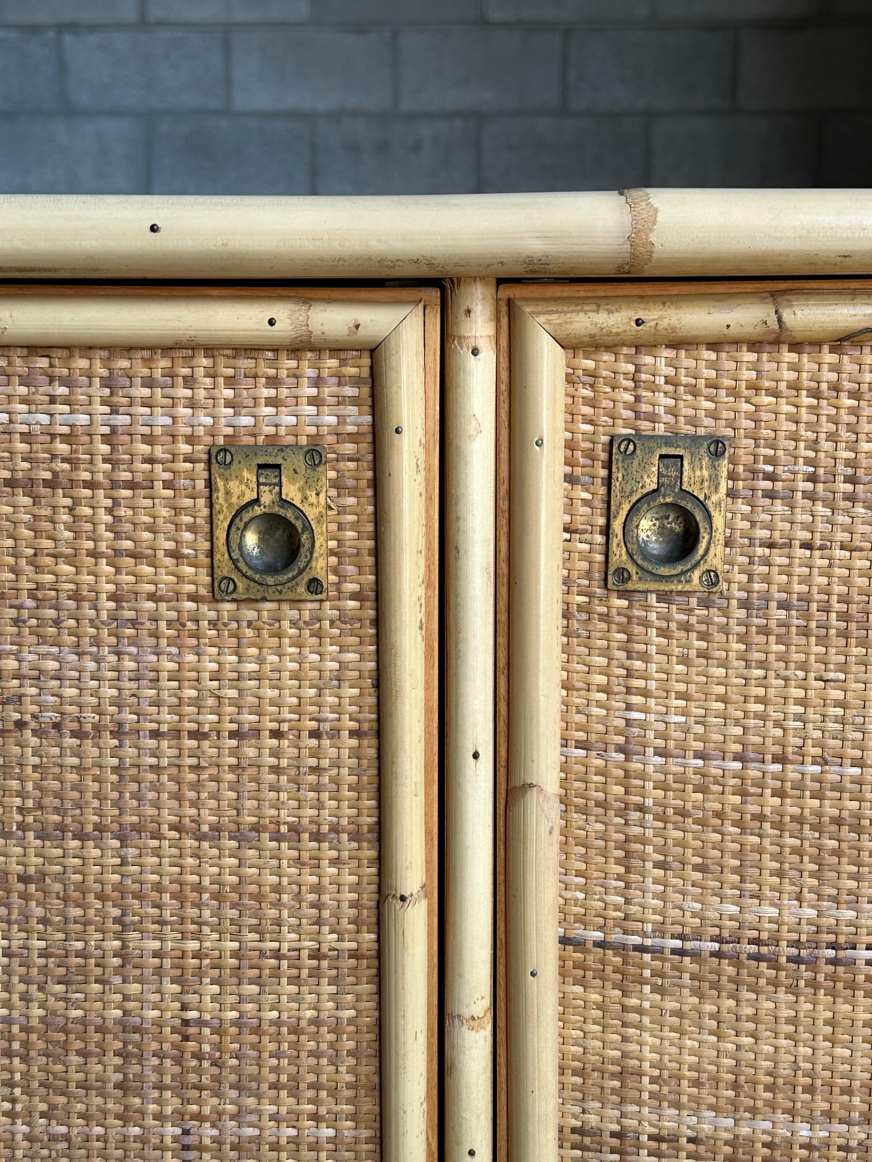Credenza a due ante in bambù e canna di Del Vera, Italia in vendita 1