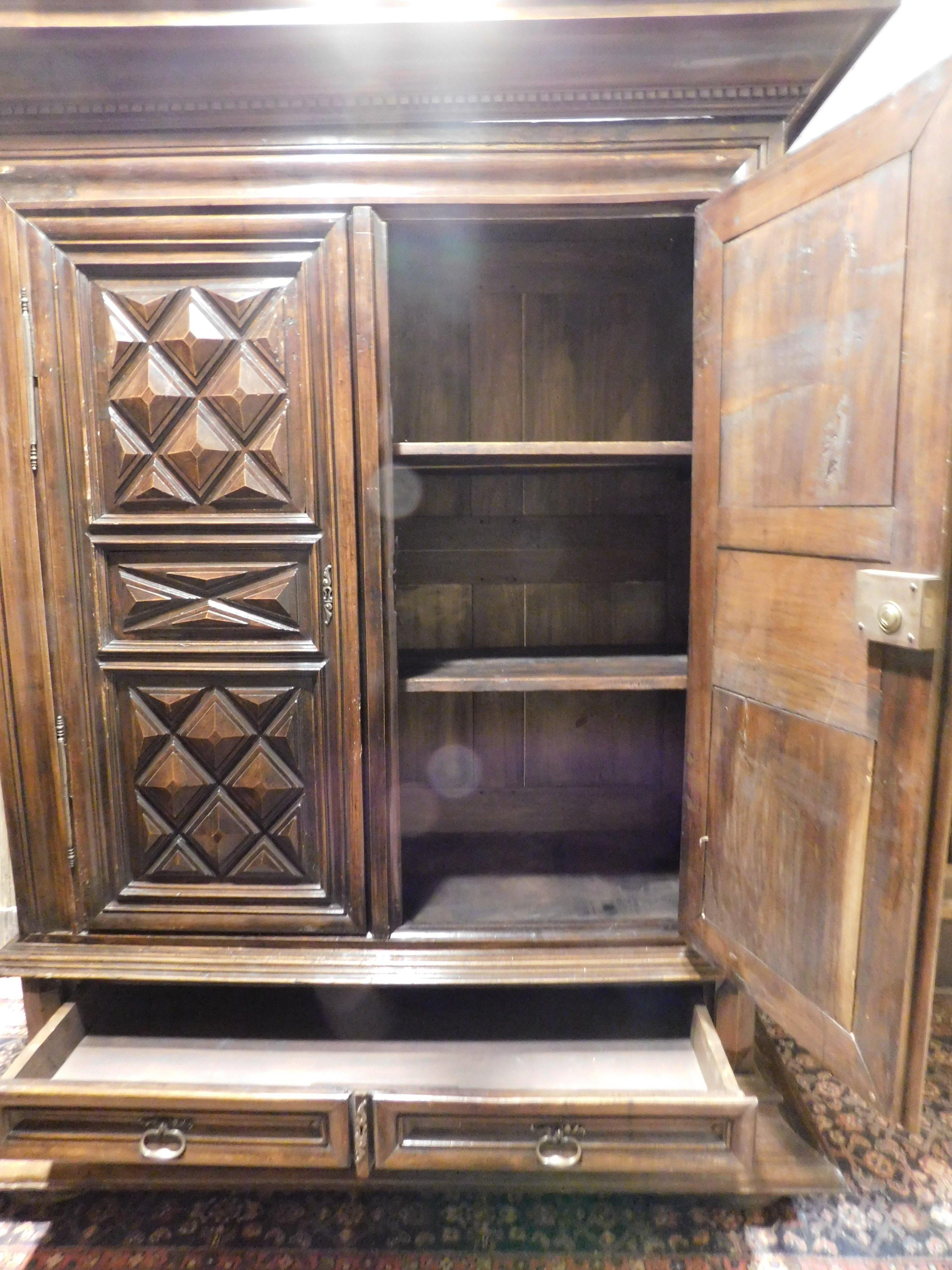 Two-door sideboard wardrobe with drawer, carved in walnut wood, Italy 4