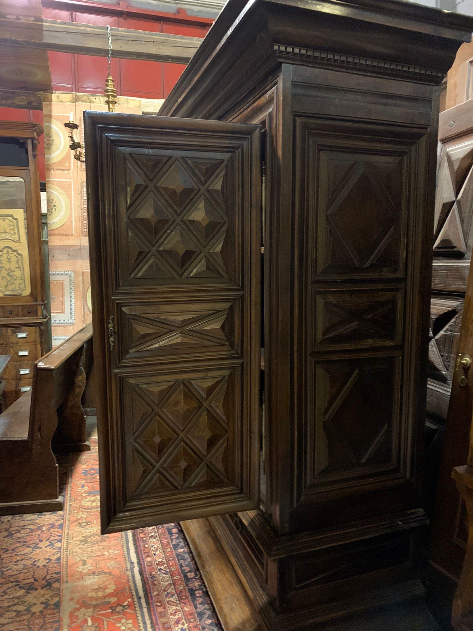 Two-door sideboard wardrobe with drawer, carved in walnut wood, Italy 8