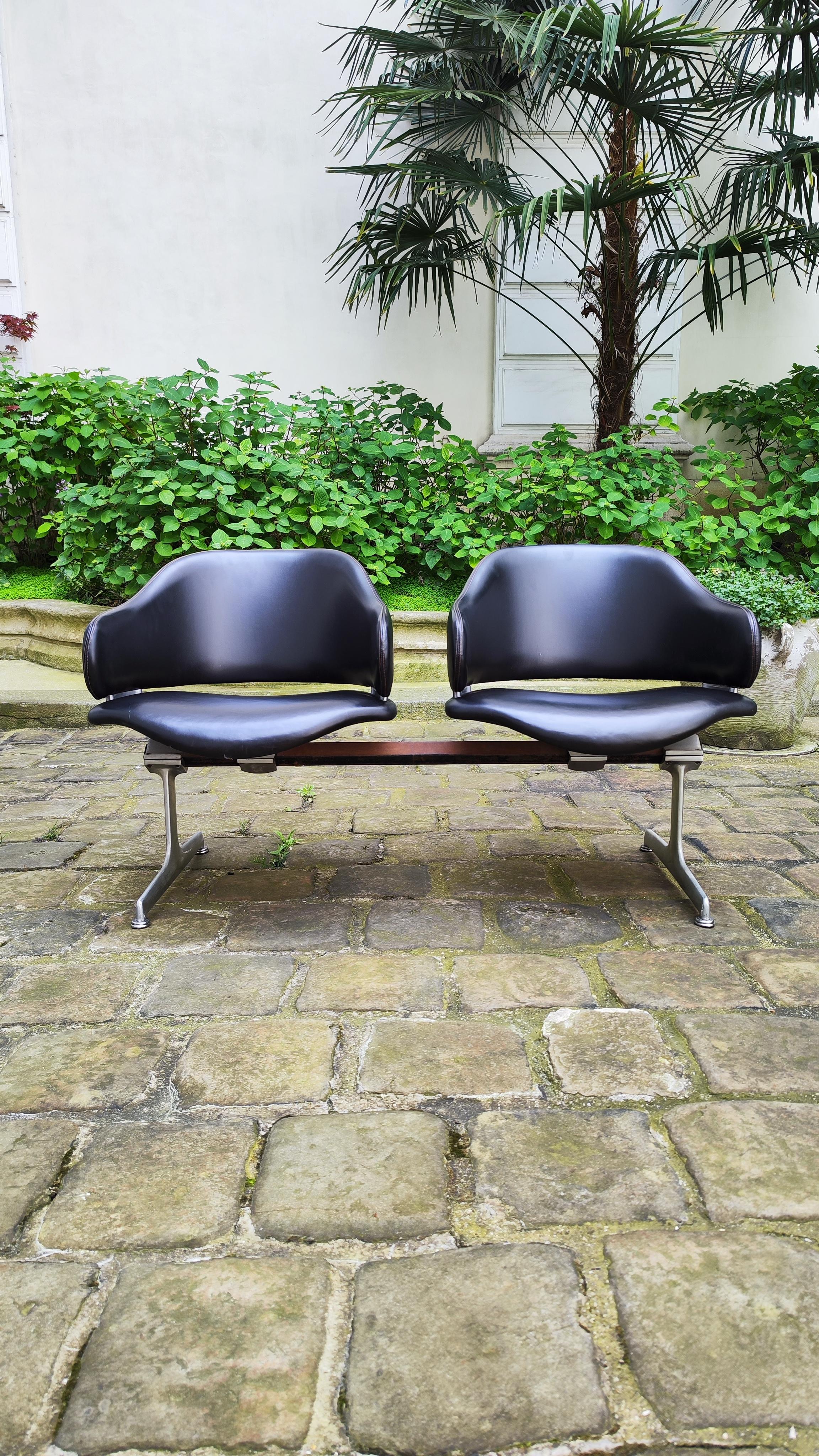 Two Double Chairs leather benches Geoffrey Harcourt Artifort 60s - 1960 For Sale 3