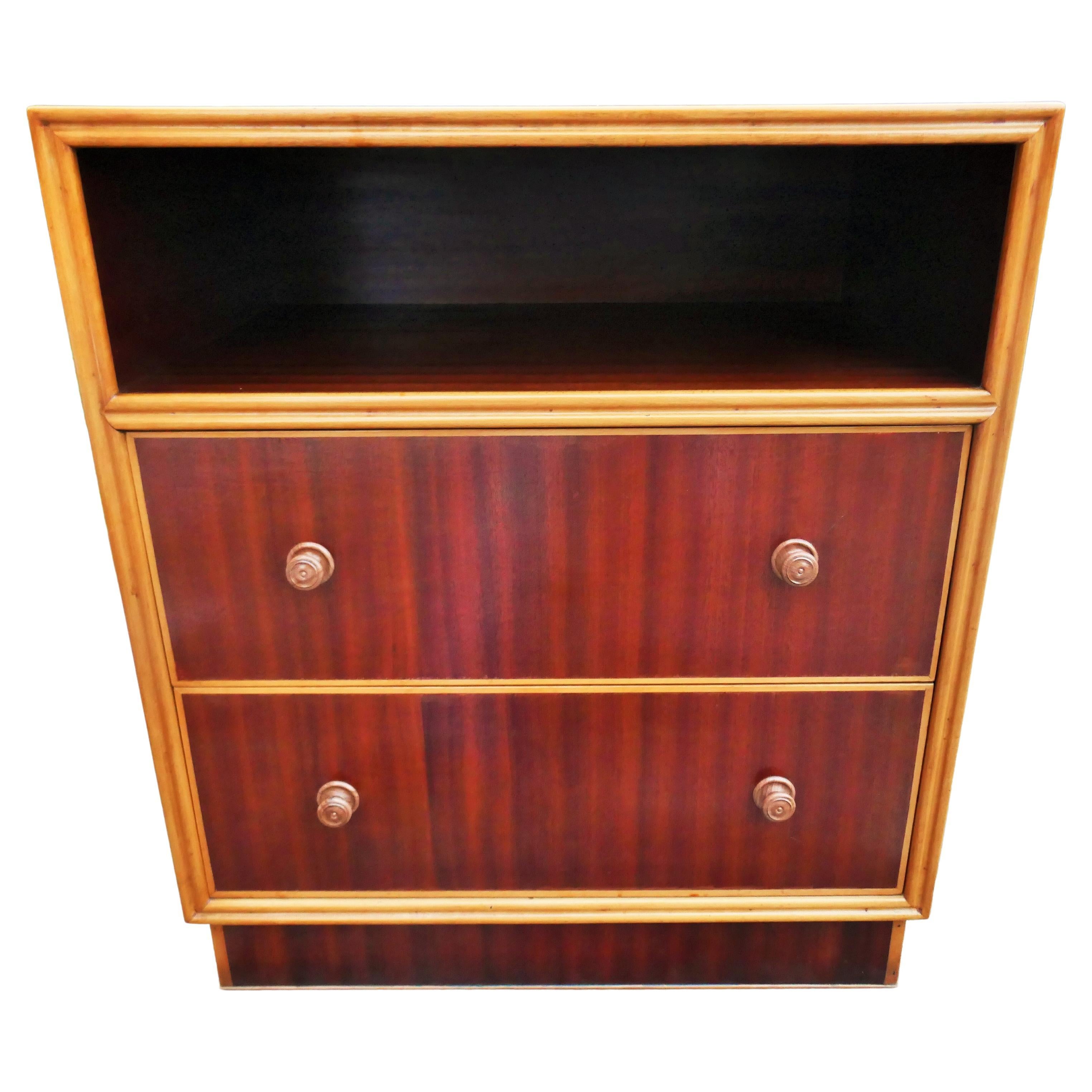 Two-drawer cabinet attributed to Osvaldo Borsani. Bon état - En vente à Lugo, IT
