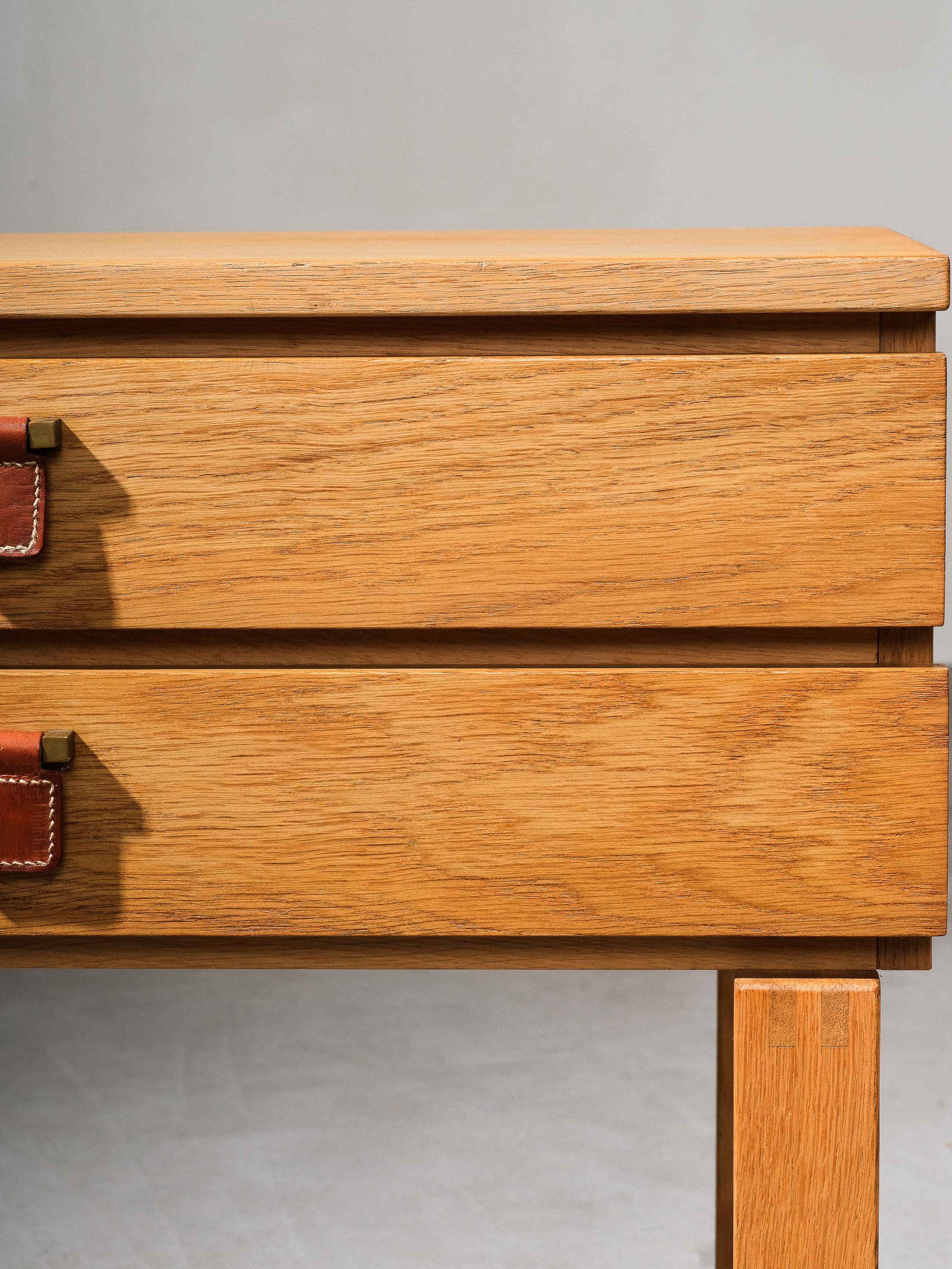 Mid-20th Century Two Drawer Console Table in Oak Model 