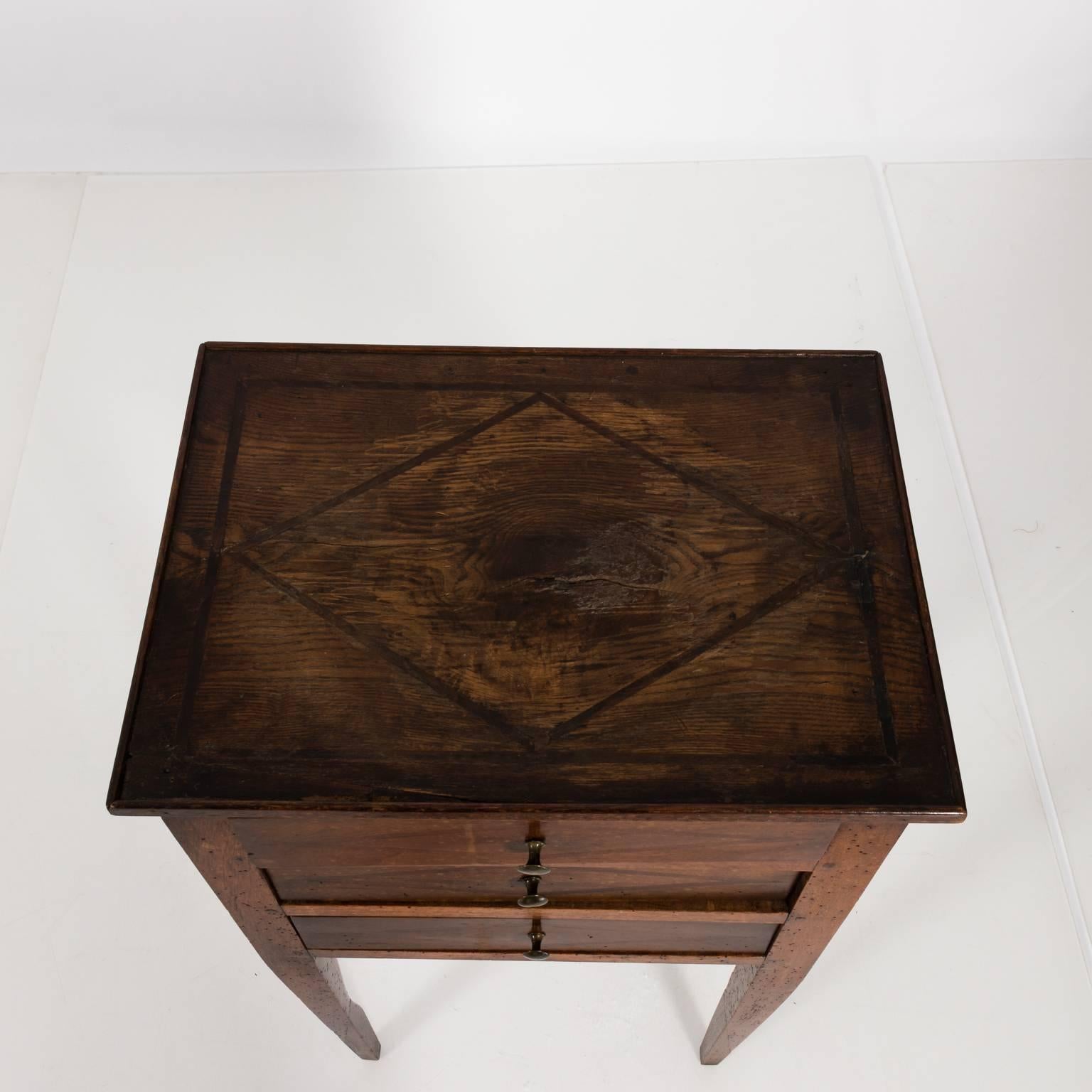 Thee Drawer French Commode, circa 1820 In Good Condition In Stamford, CT