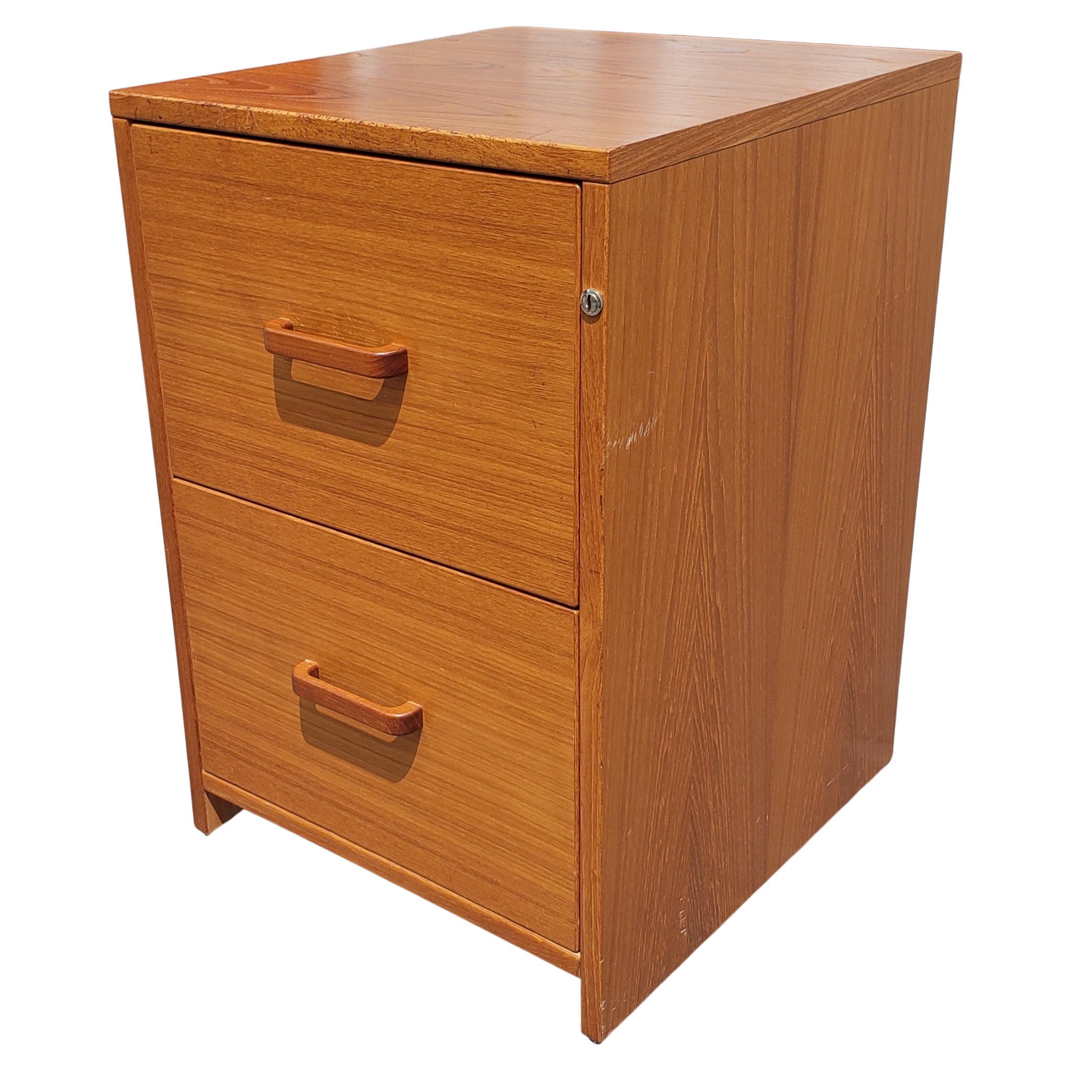 2 drawer wood file cabinet with wheels
