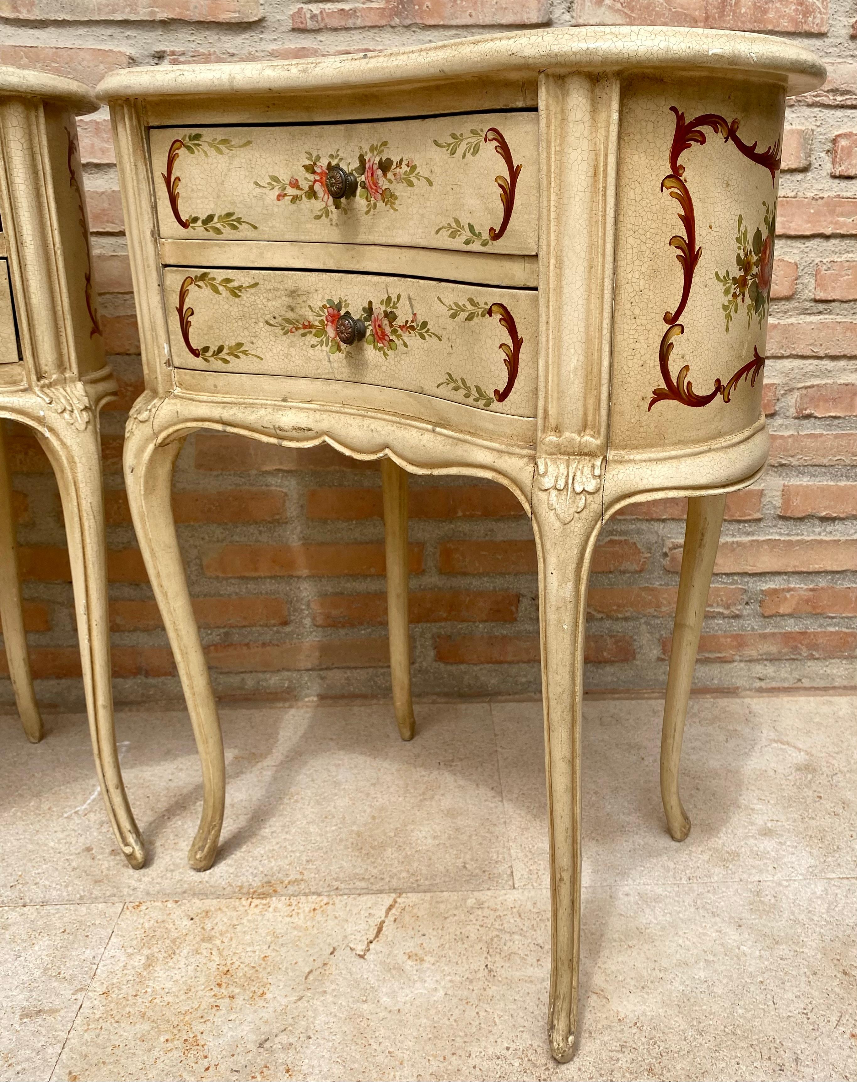 Two Drawers Painted in Light Beige Wood Kidney Nightstands, 1940s, Set of 2 For Sale 4