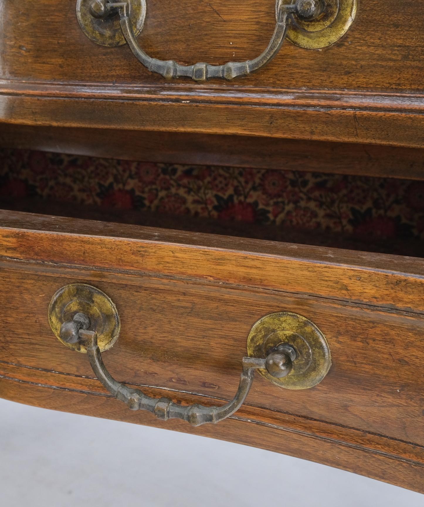 dresser drawer in spanish