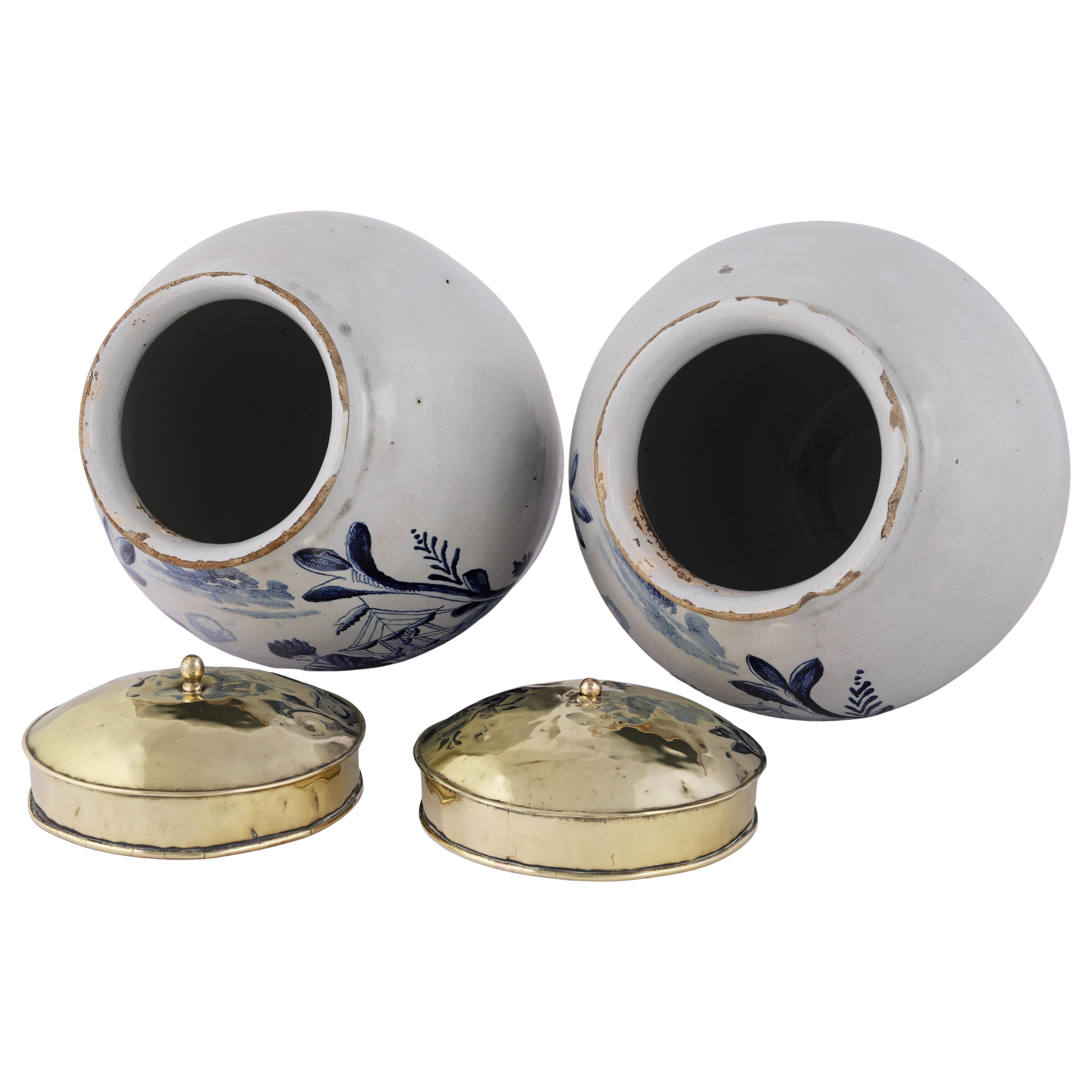 Mid-18th Century Two Dutch Delft Tobacco Jars with Original Lids: Varinas St. Omer, 18th Century For Sale
