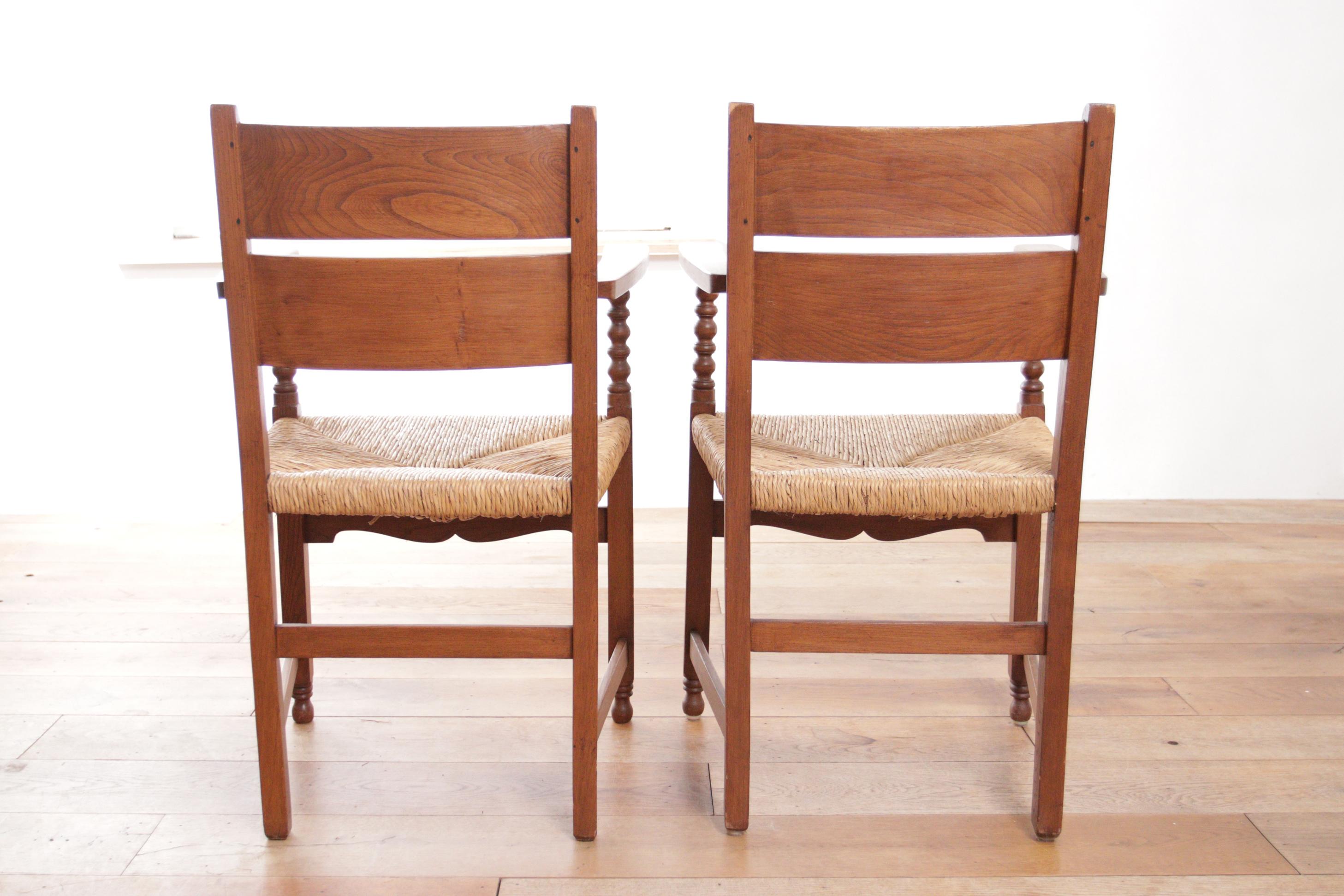 Zwei Dutch Rural Ladder Back Oak Rush Seat Armchairs 1950's  im Angebot 11