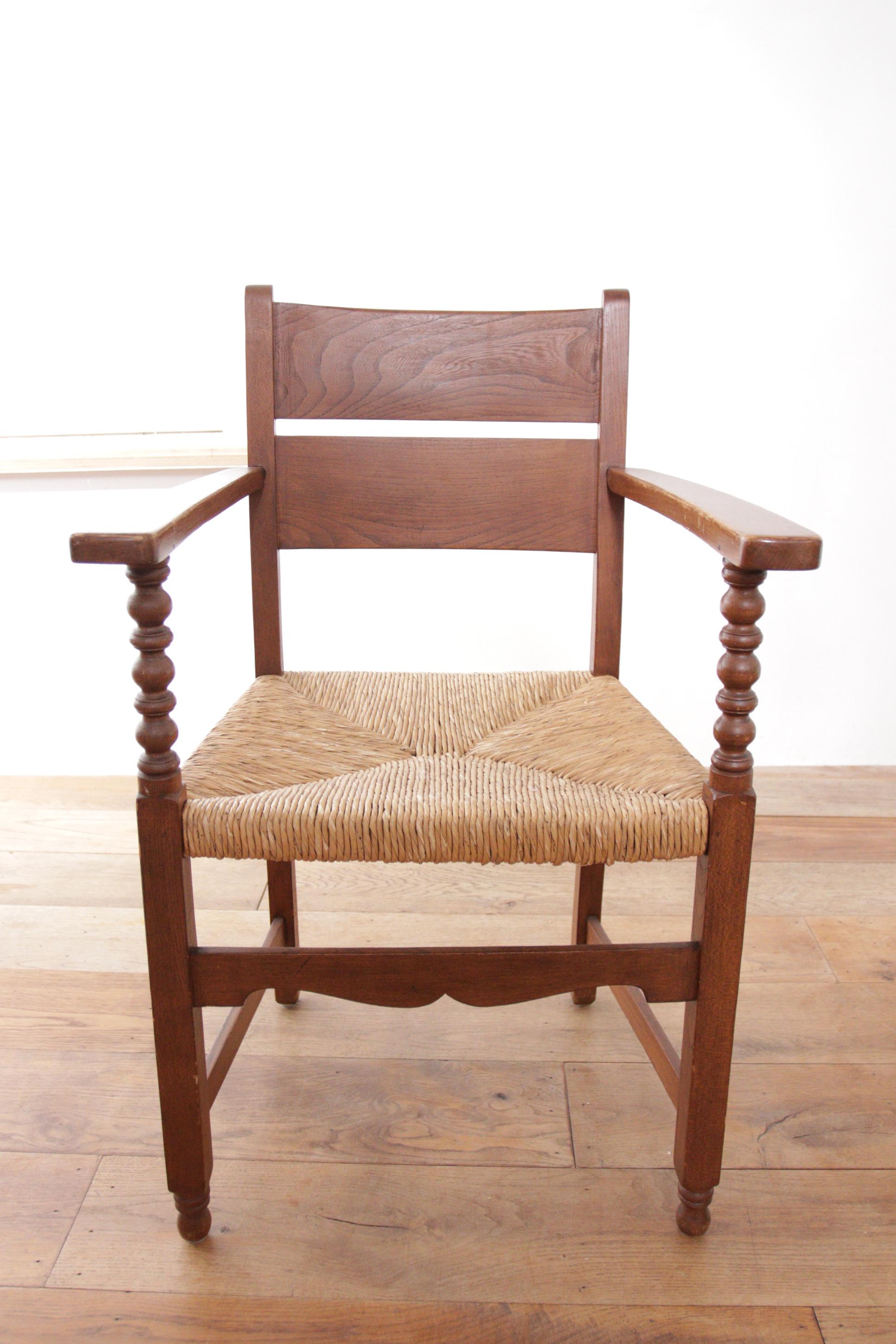 Two Dutch Rural Ladder Back Oak Rush Seat Armchairs 1950's  For Sale 3