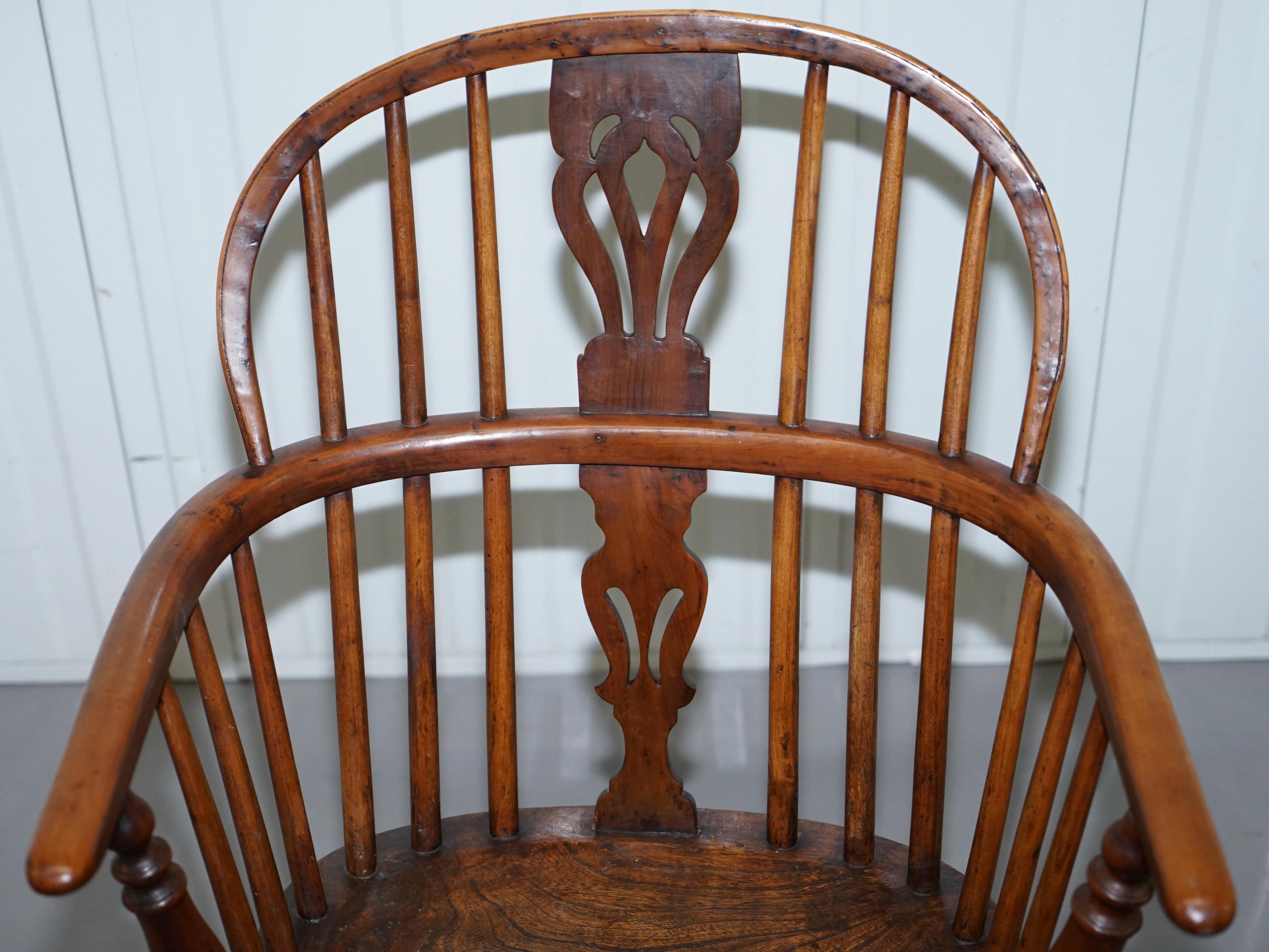 Two Early 19th Century Burr Yew Wood & Elm Windsor Armchairs Part Set of Four 10