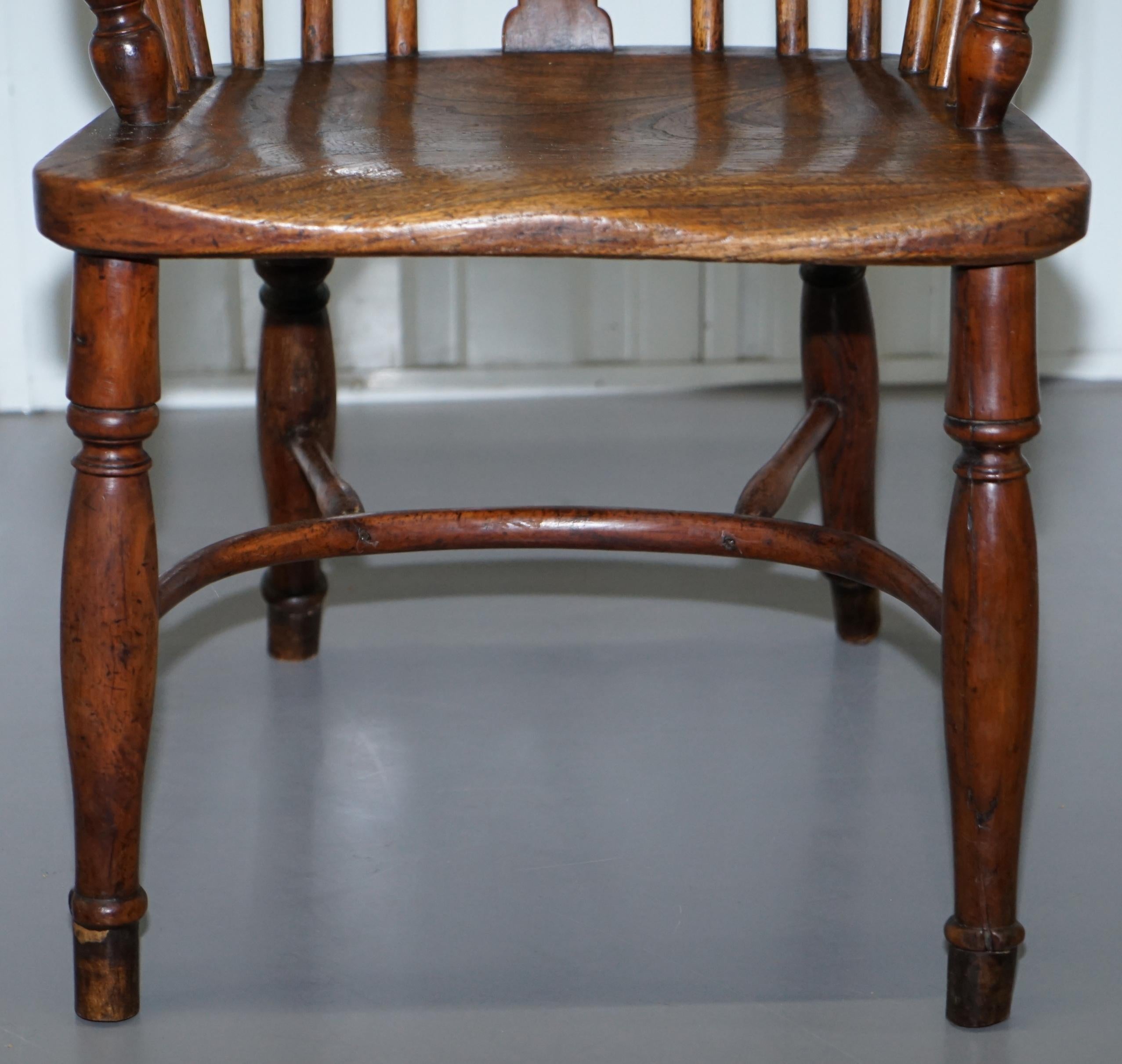 Two Early 19th Century Burr Yew Wood & Elm Windsor Armchairs Part Set of Four 12