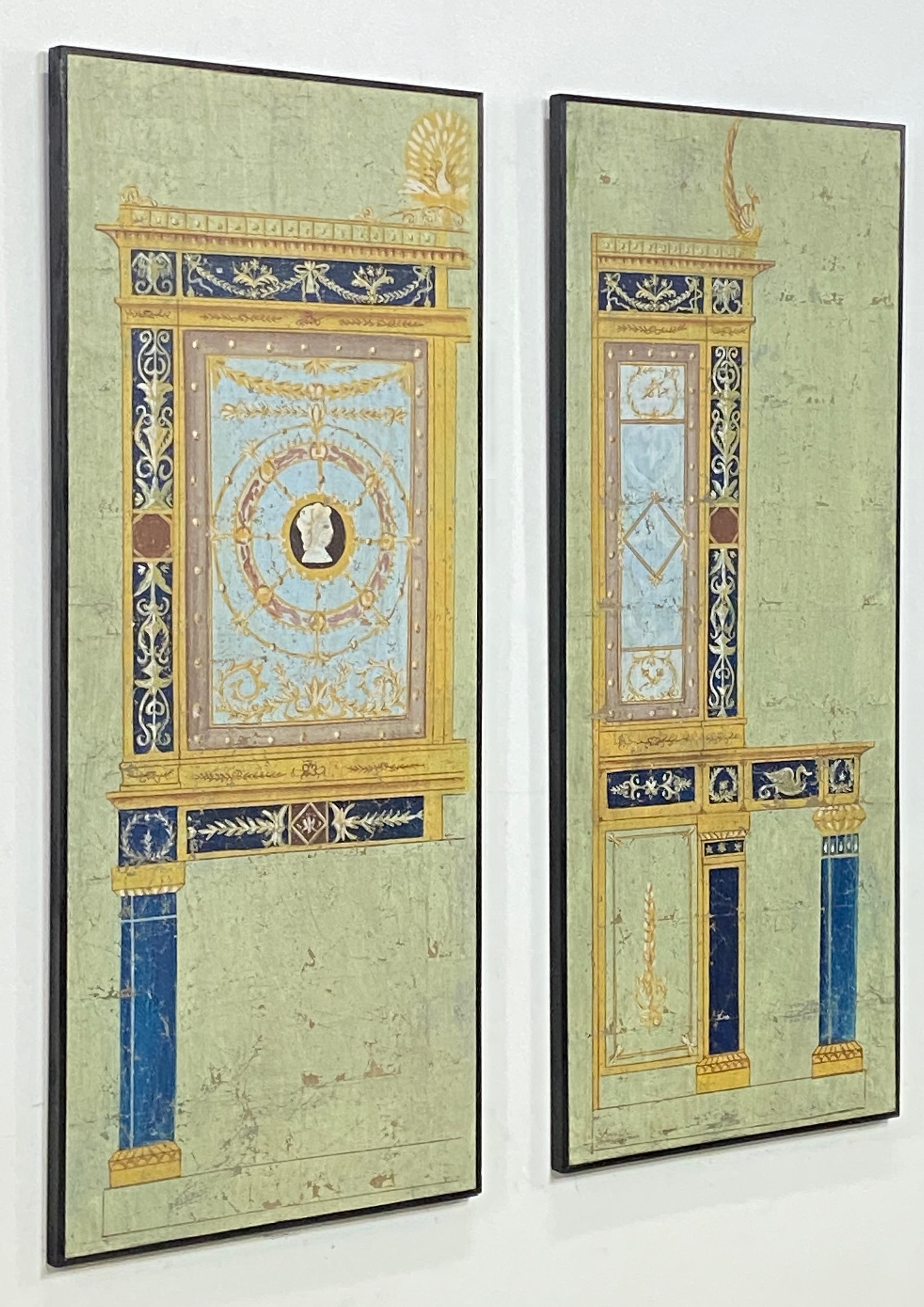 Français Deux panneaux de paravent néoclassique peints à la main au début du 19e siècle en France en vente