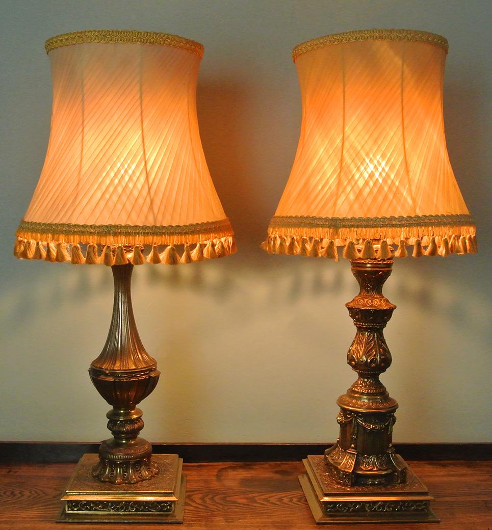 Two Early 20th Century Cast Brass Large Lamps c. 1940 For Sale 3