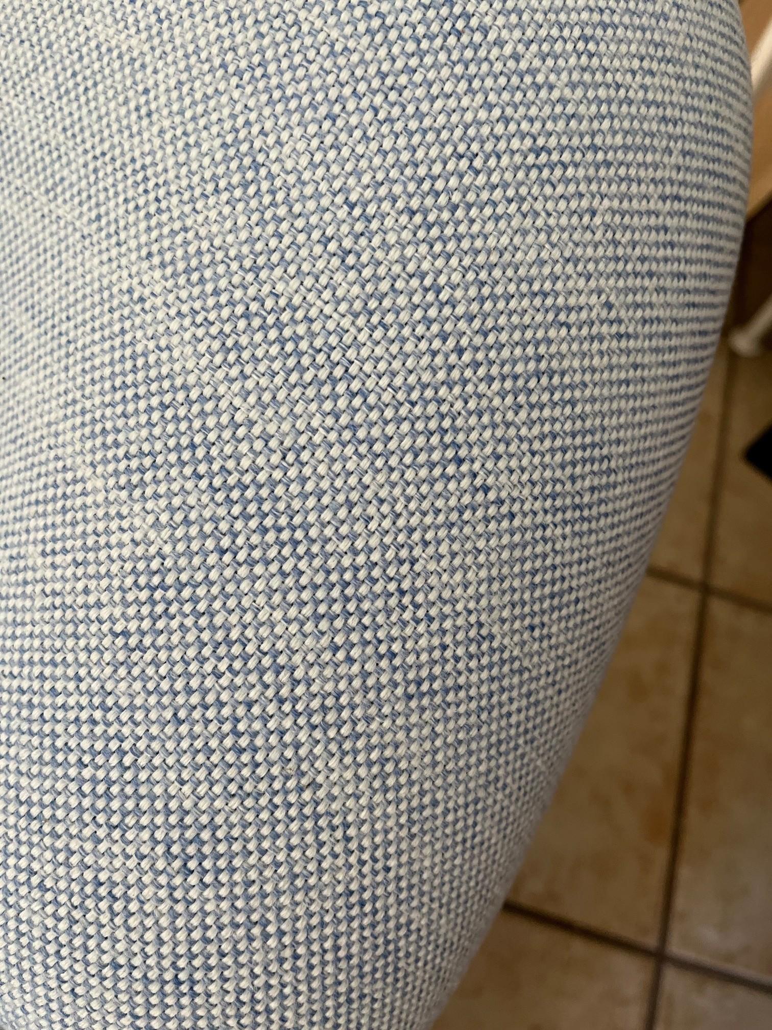 Dos primeras sillas Pierre Paulin F598 