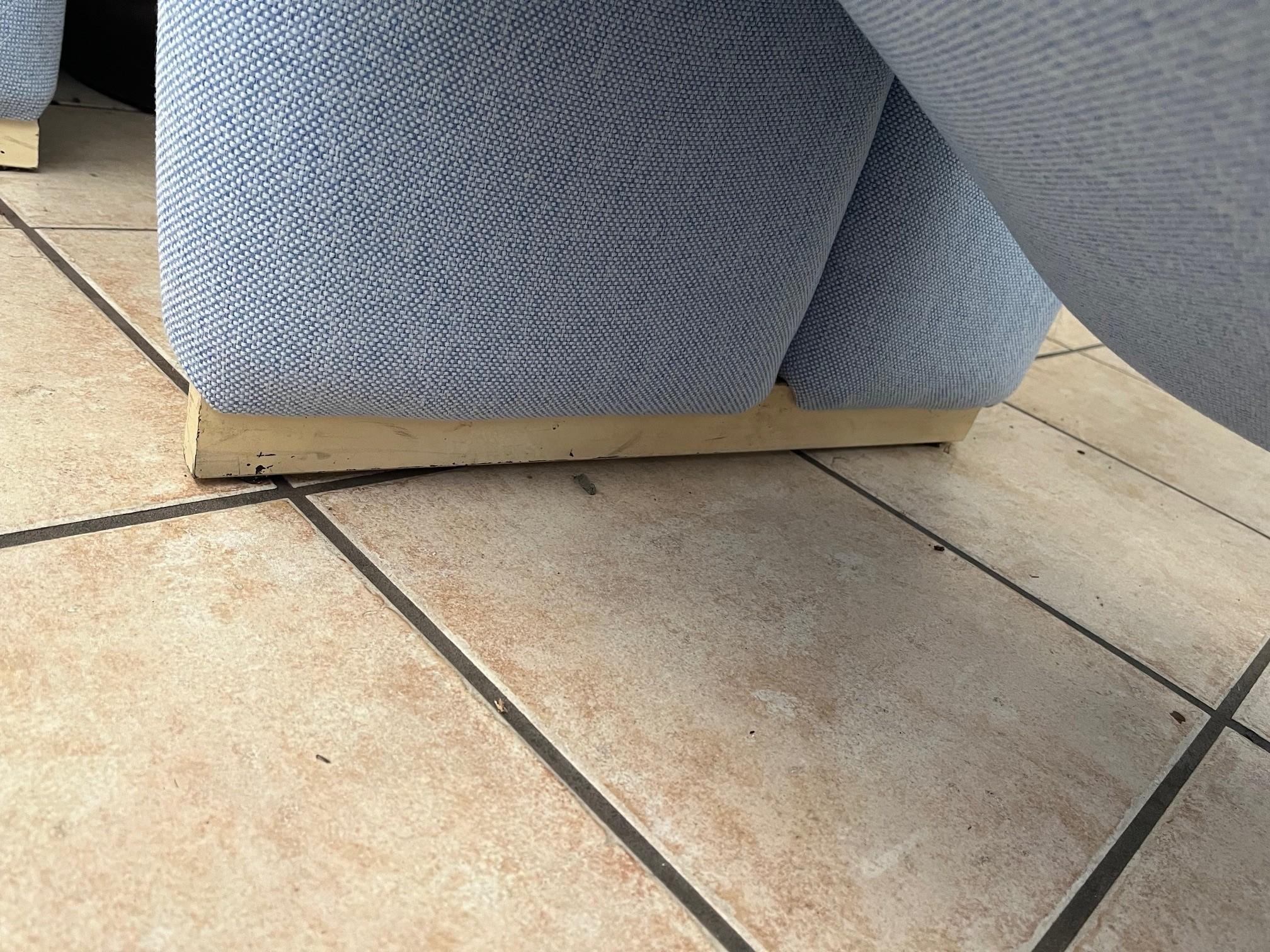 Dos primeras sillas Pierre Paulin F598 