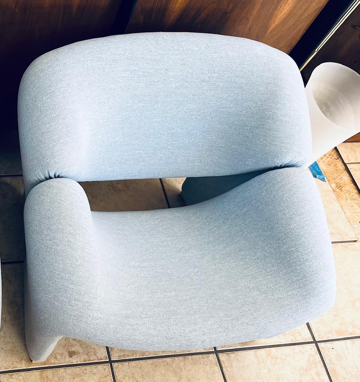 Dos primeras sillas Pierre Paulin F598 