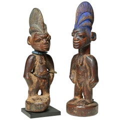 Deux figurines Ibeji "jumelles" de la tribu des Yoruba Figures, Nigéria, début du 20ème siècle