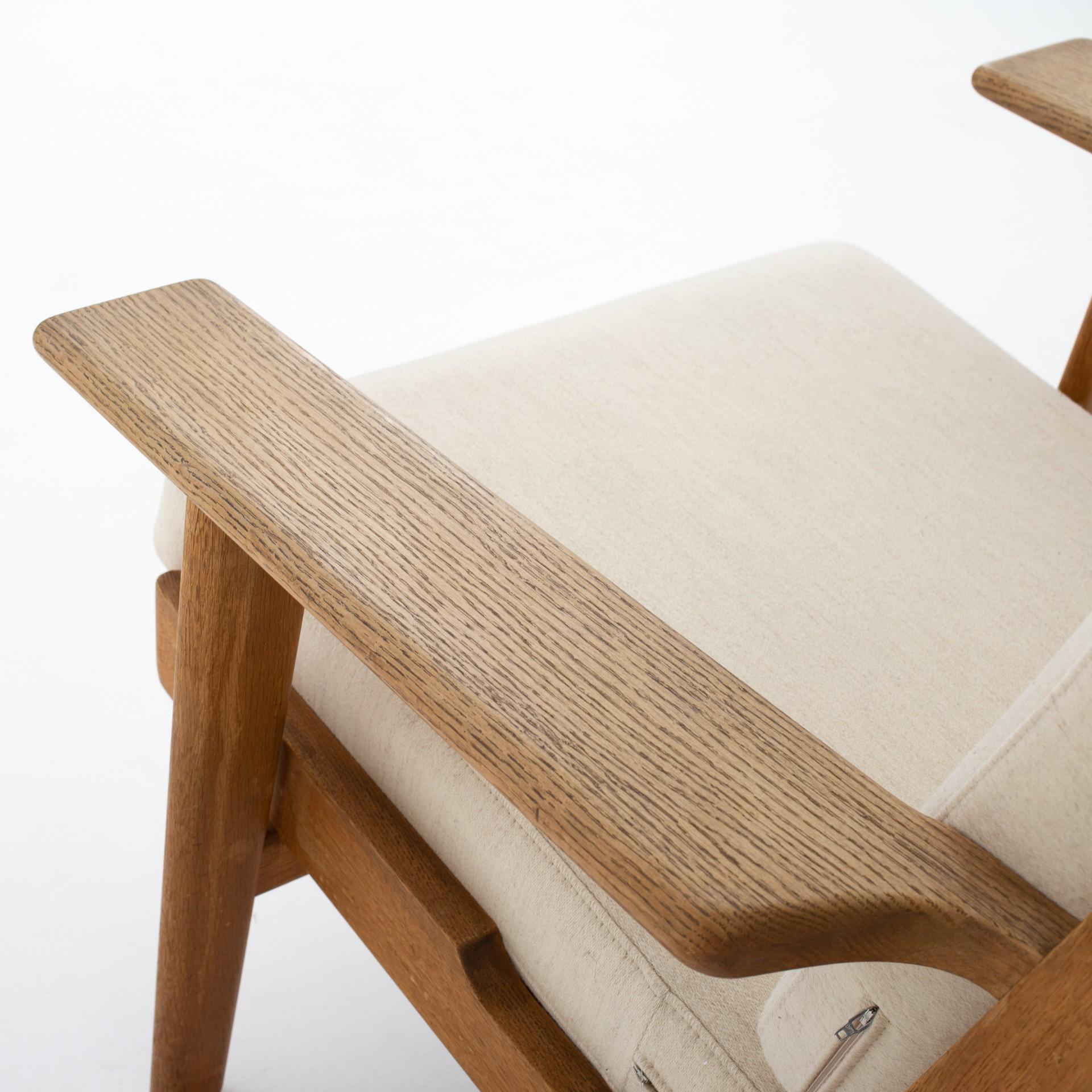 Two Easy Chairs by Hans J. Wegner 3