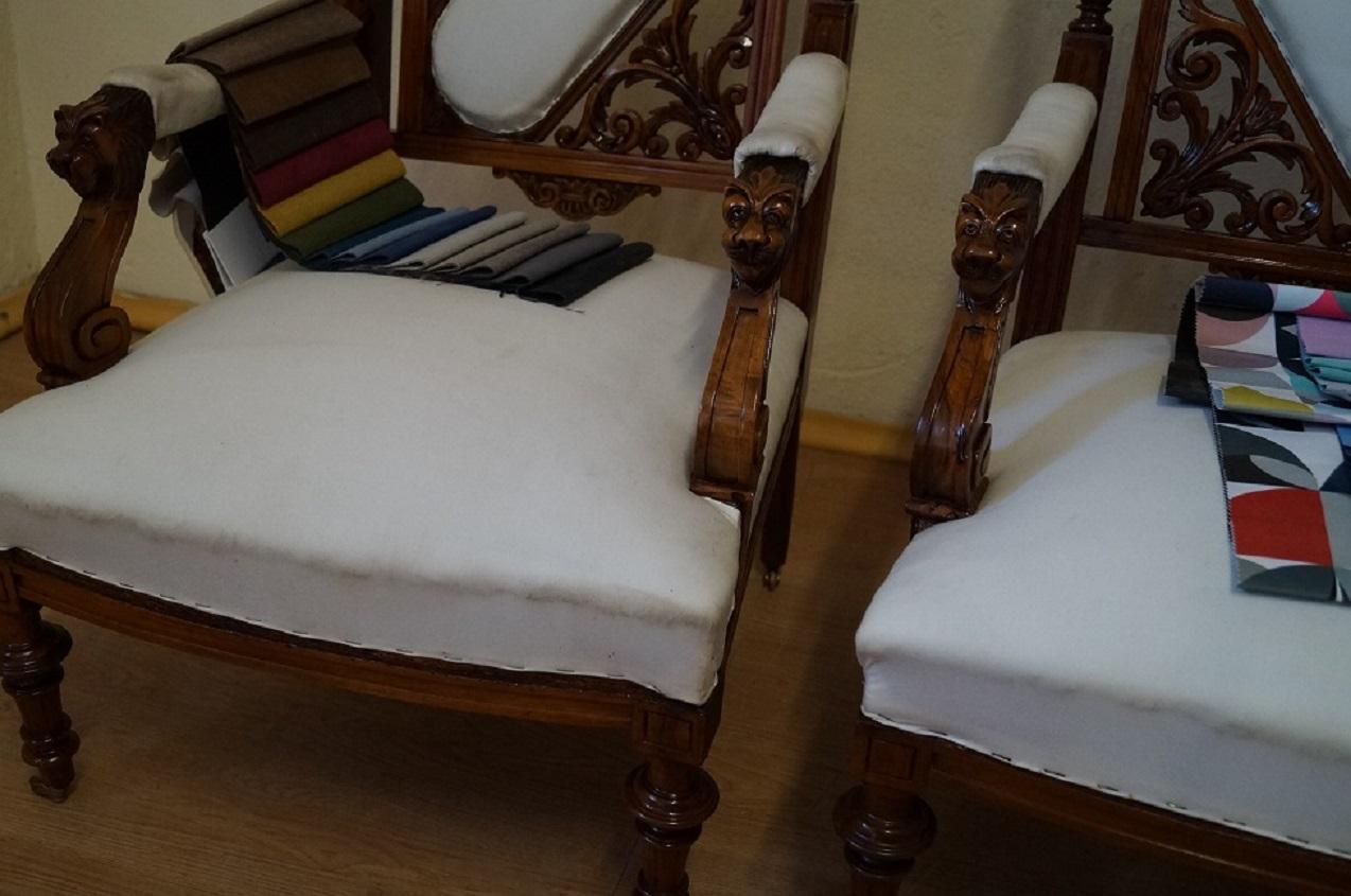 Two Eclectic Walnut Armchairs from 1880 For Sale 4