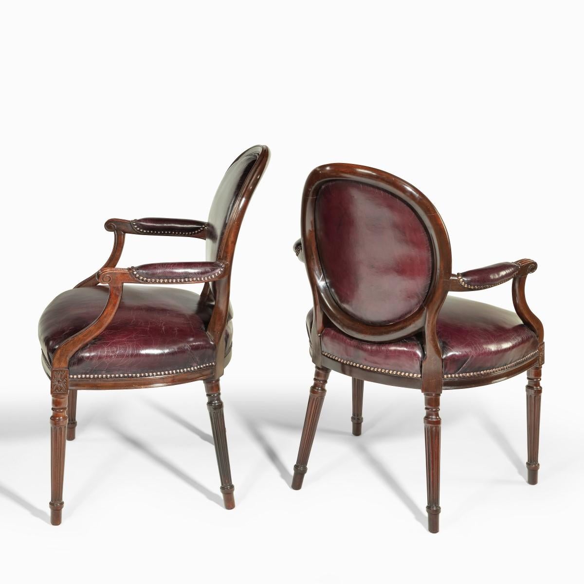 Edwardianische Mahagoni-Stühle von Gill & Reigate (Leder) im Angebot