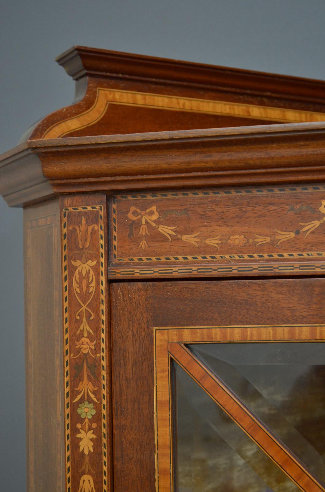 Two Edwardian Mahogany Corner Display Cabinets 1
