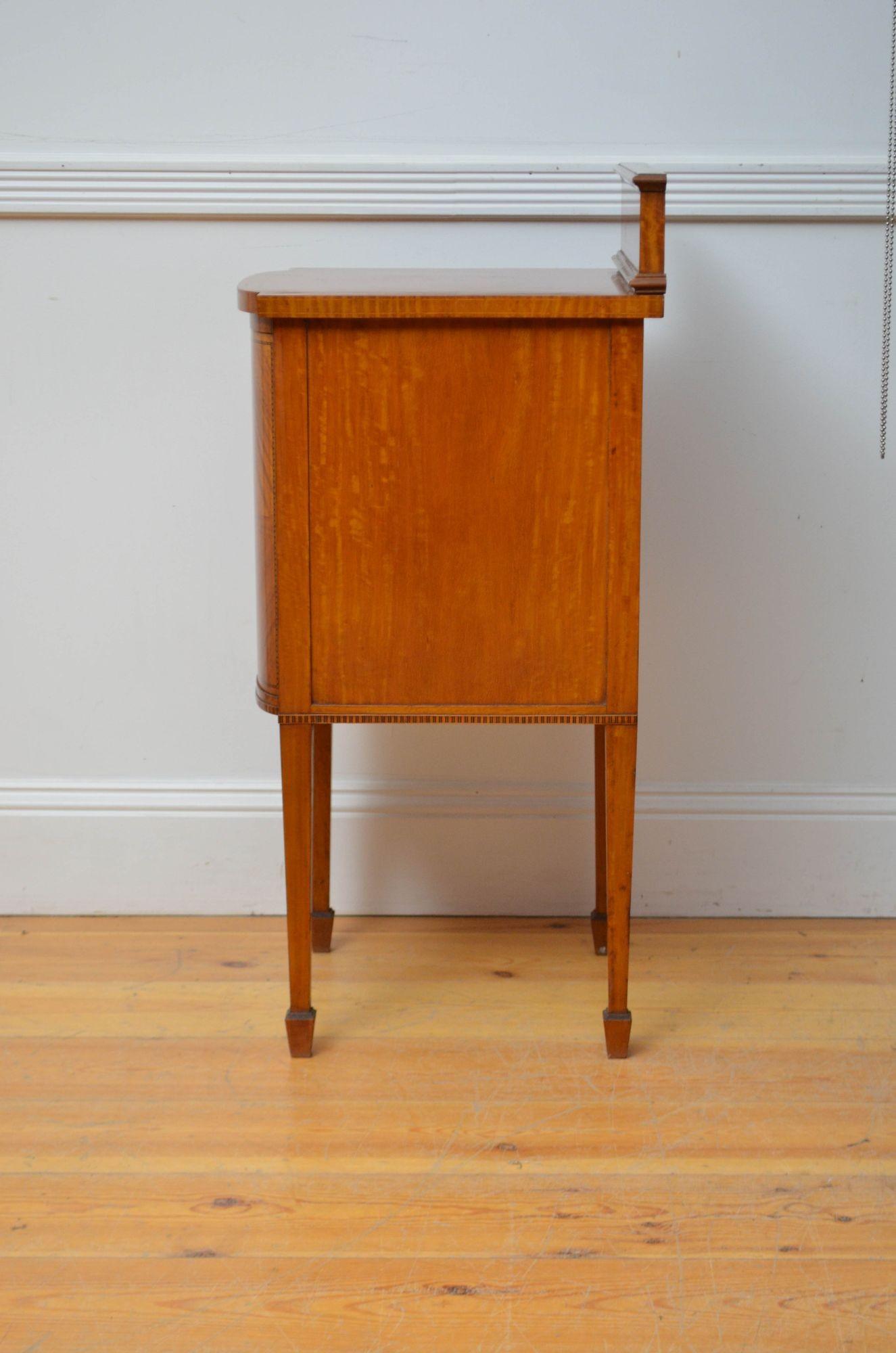 Two Edwardian Satinwood Bedside Cabinets Bedside Cupboards For Sale 7