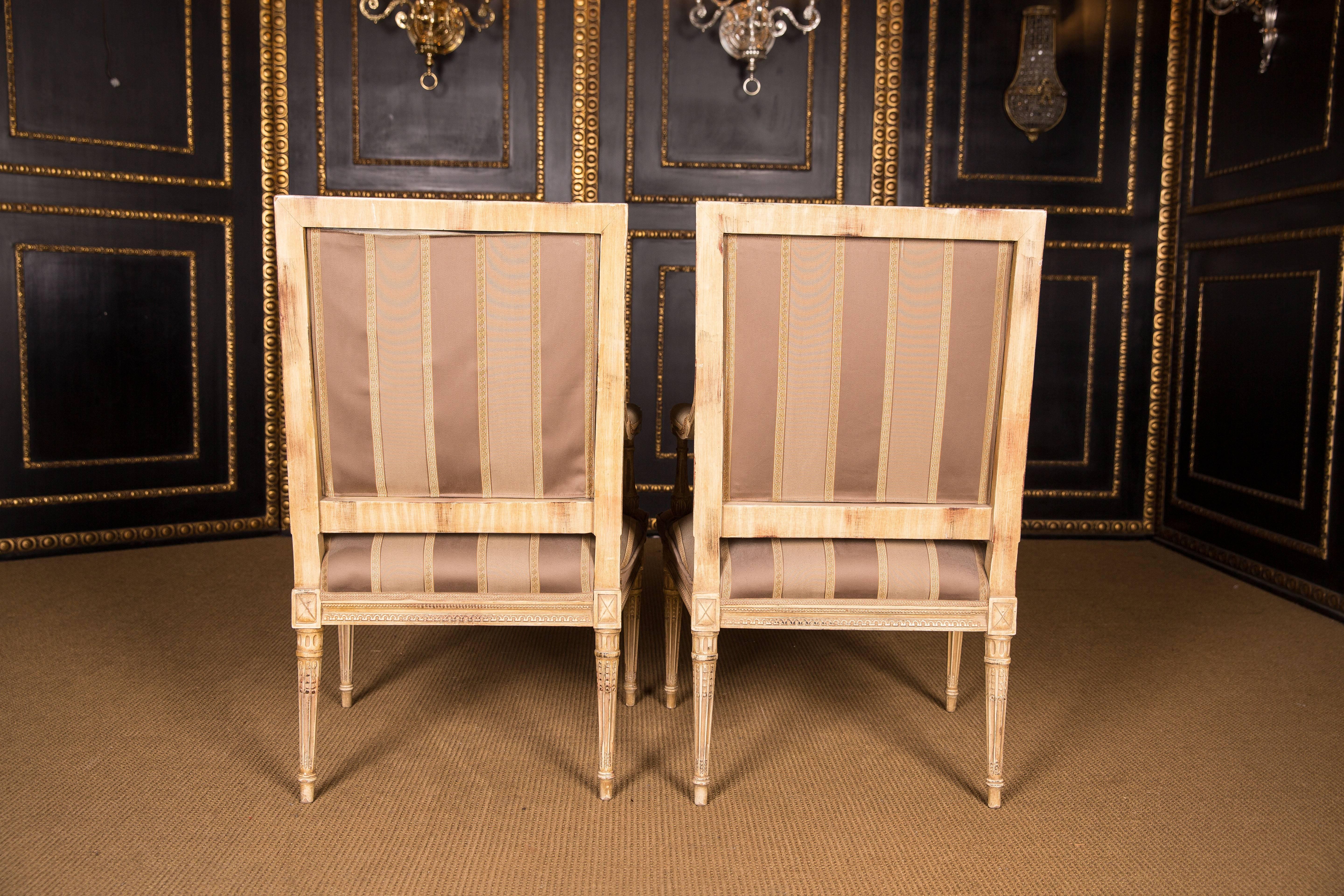Two Elegant French Armchairs in the antique Louis Seize Style beech hand carved For Sale 3