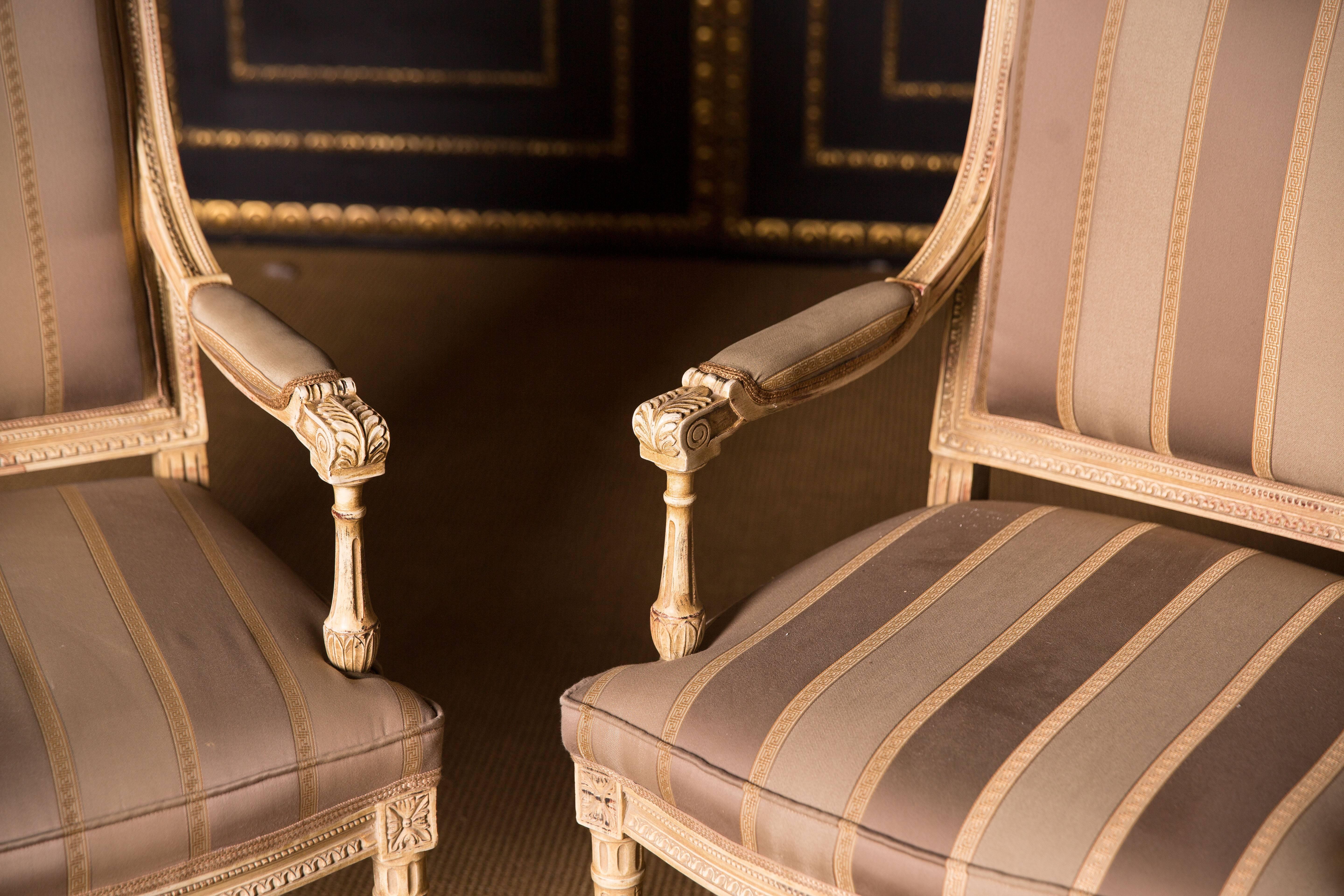 Elegante französische Sessel im Louis-Seize-Stil (Buchenholz) im Angebot