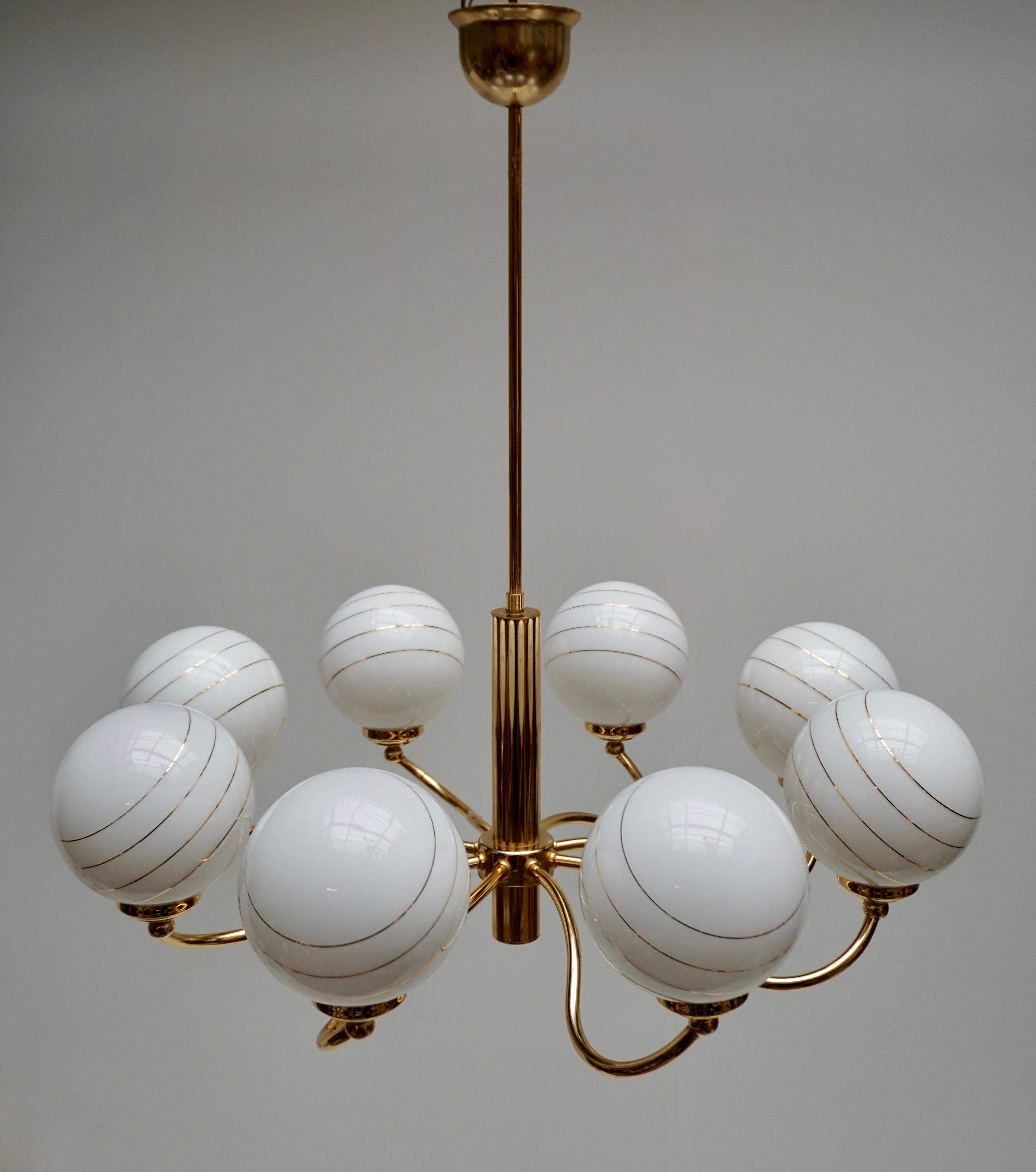 Due eleganti lampadari italiani di metà secolo in ottone e vetro, anni '70 in vendita 2