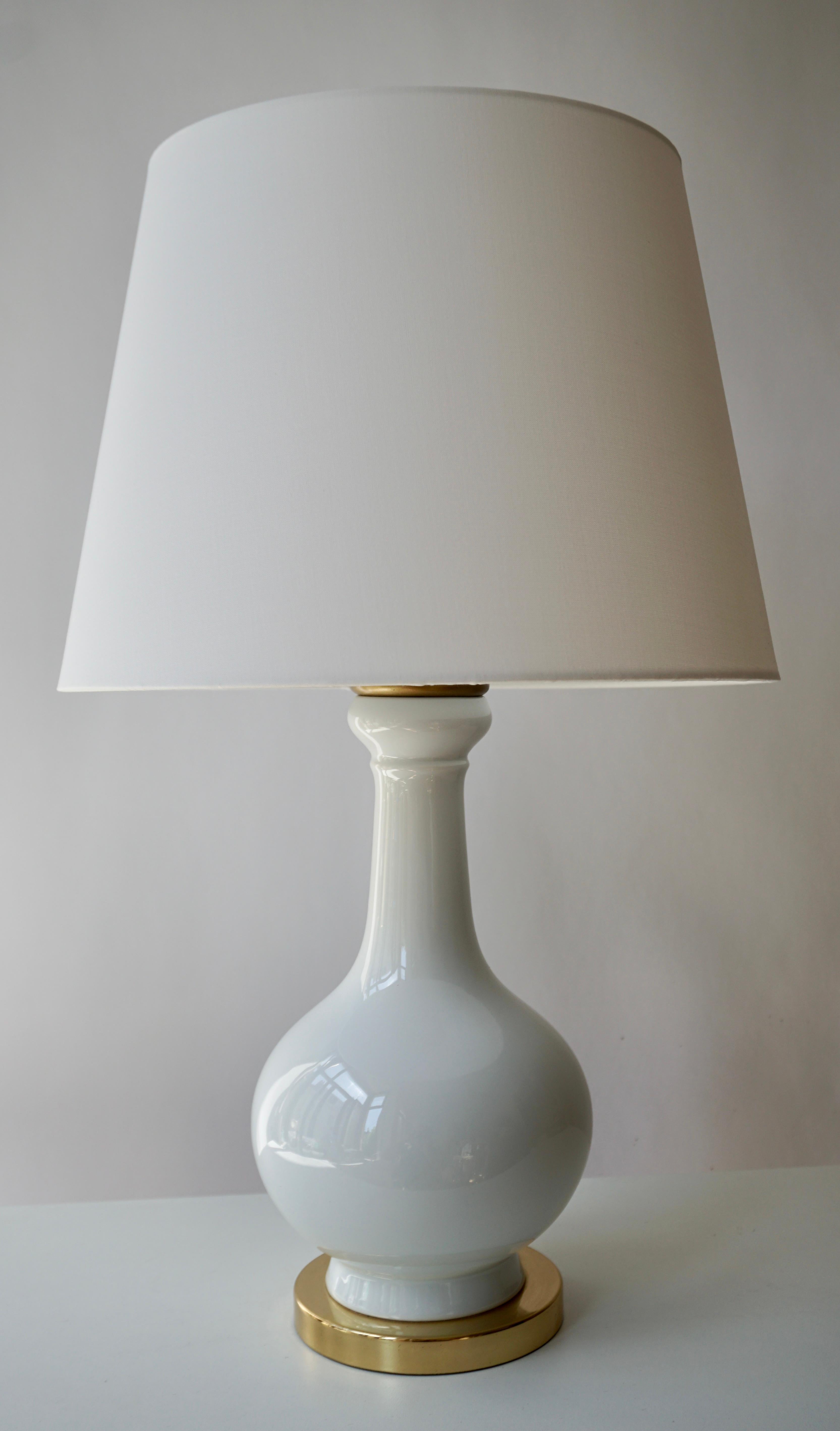 Italian Two Elegant White Porcelain Table Lamps, 1970s For Sale